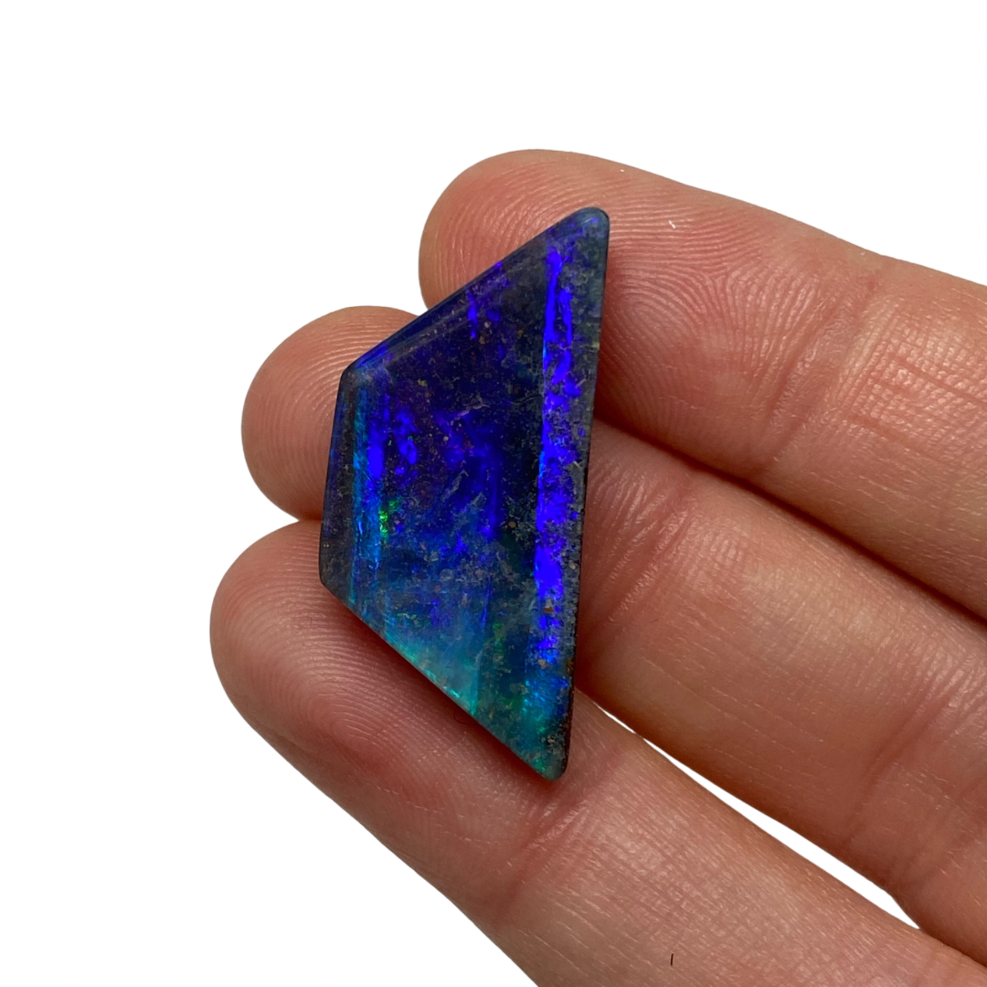 13.05 Ct geometric boulder opal