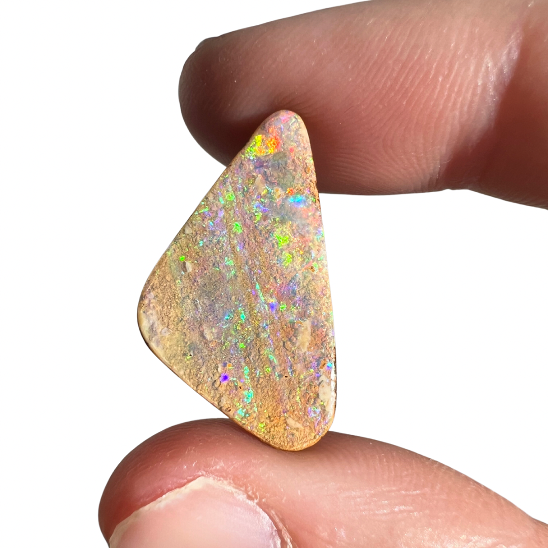 10.47 Ct rainbow boulder opal