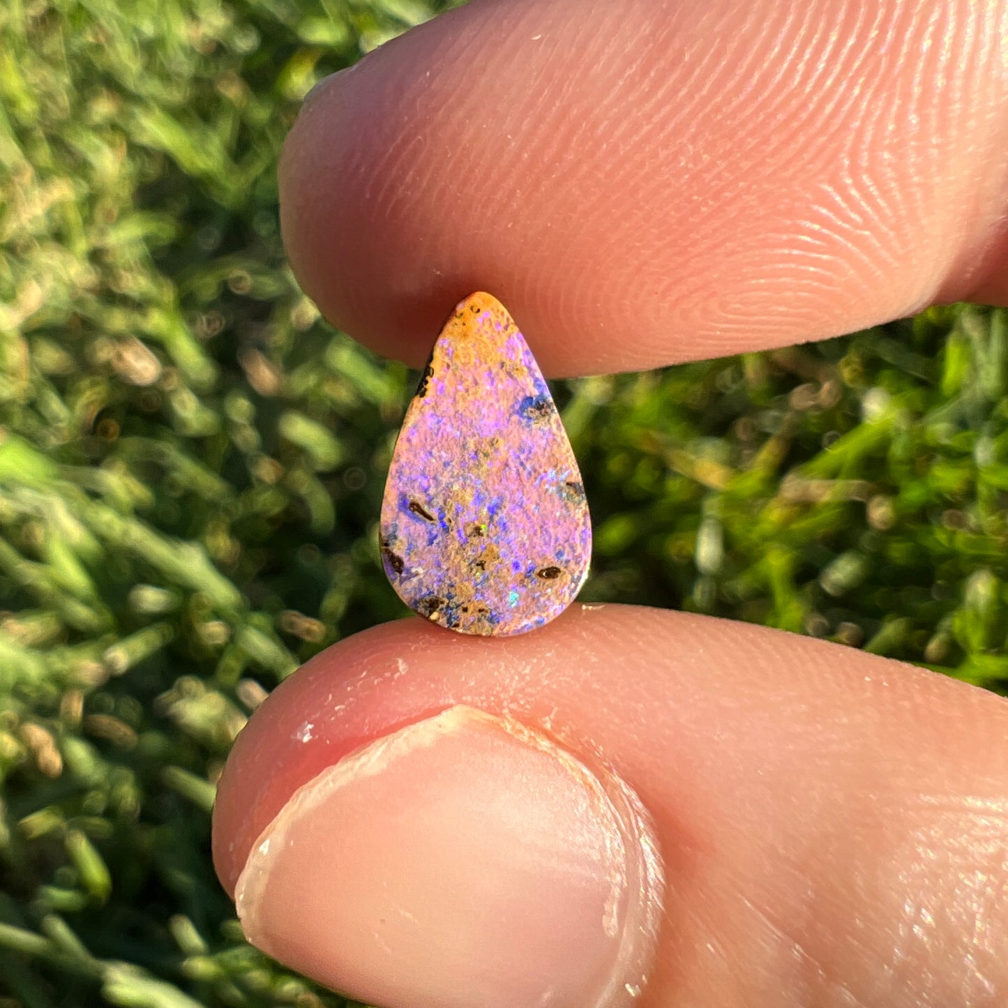 1.58 Ct small boulder opal
