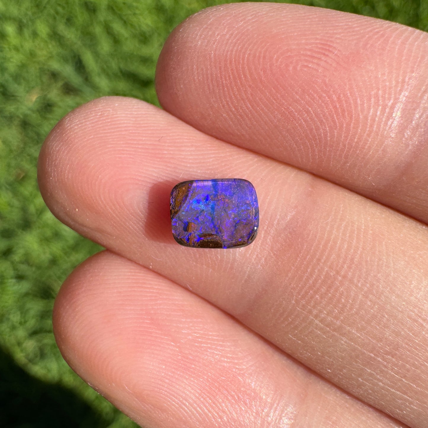 3.13 Ct two piece boulder opal set