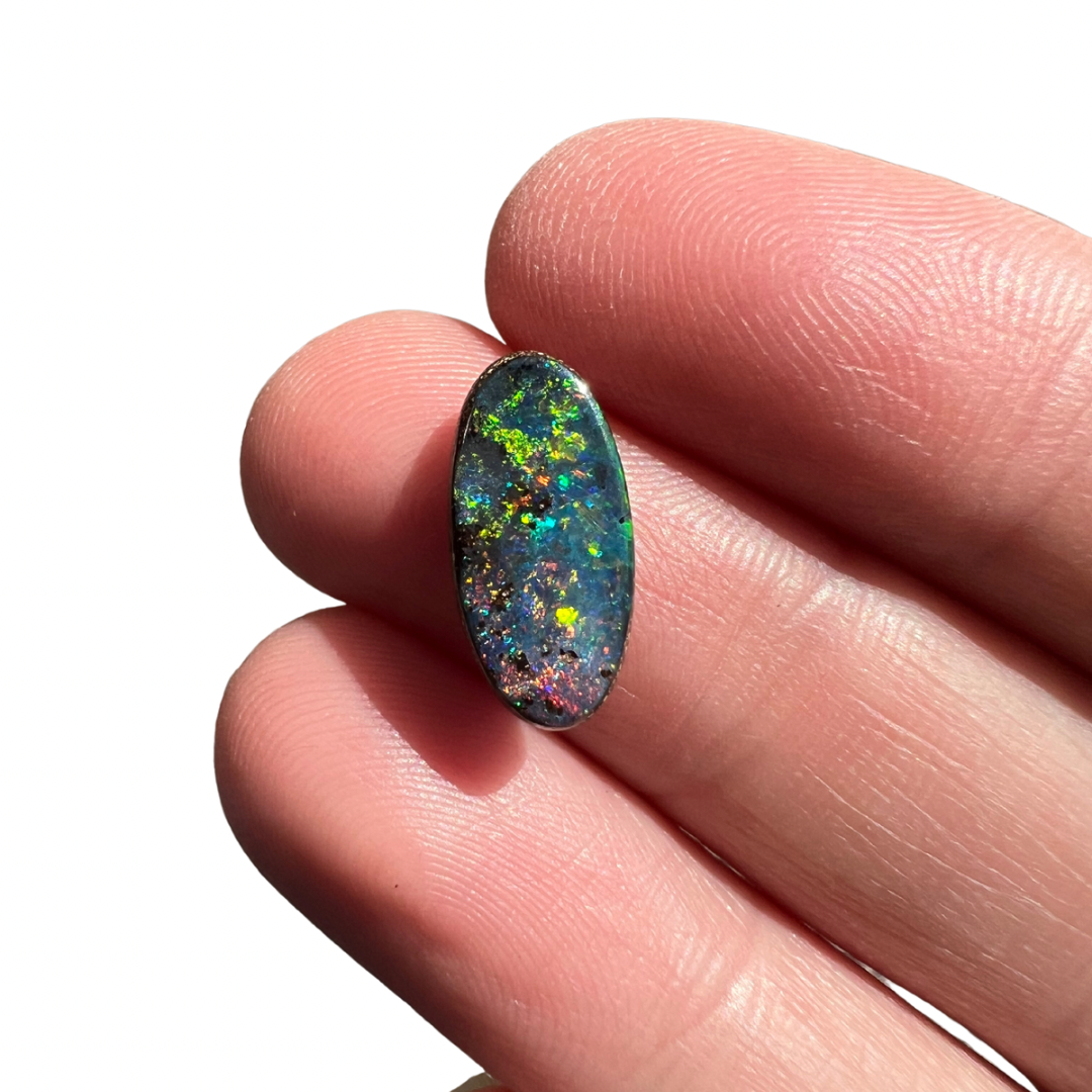 2.67 Ct rainbow boulder opal