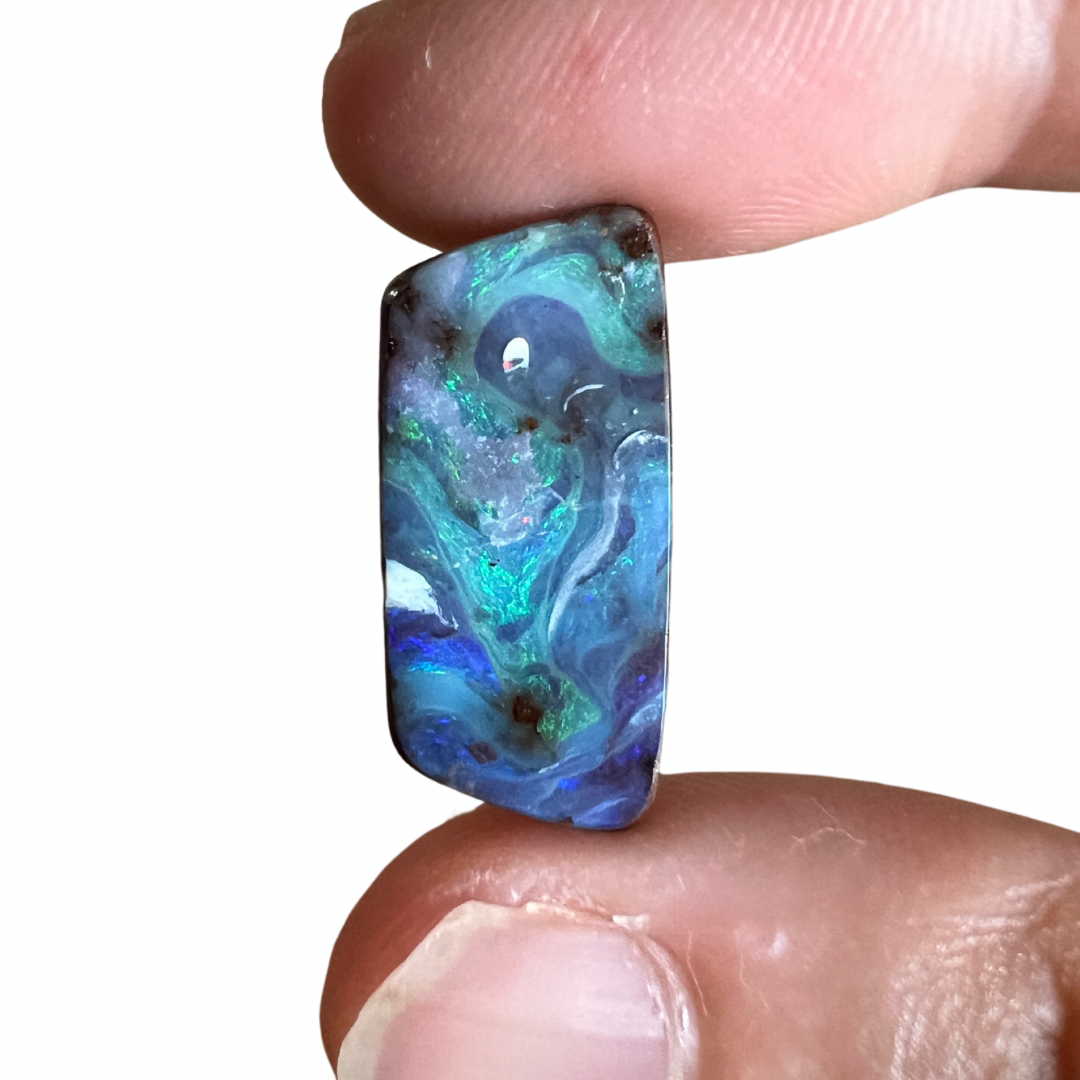 11.93 Ct wavy boulder opal