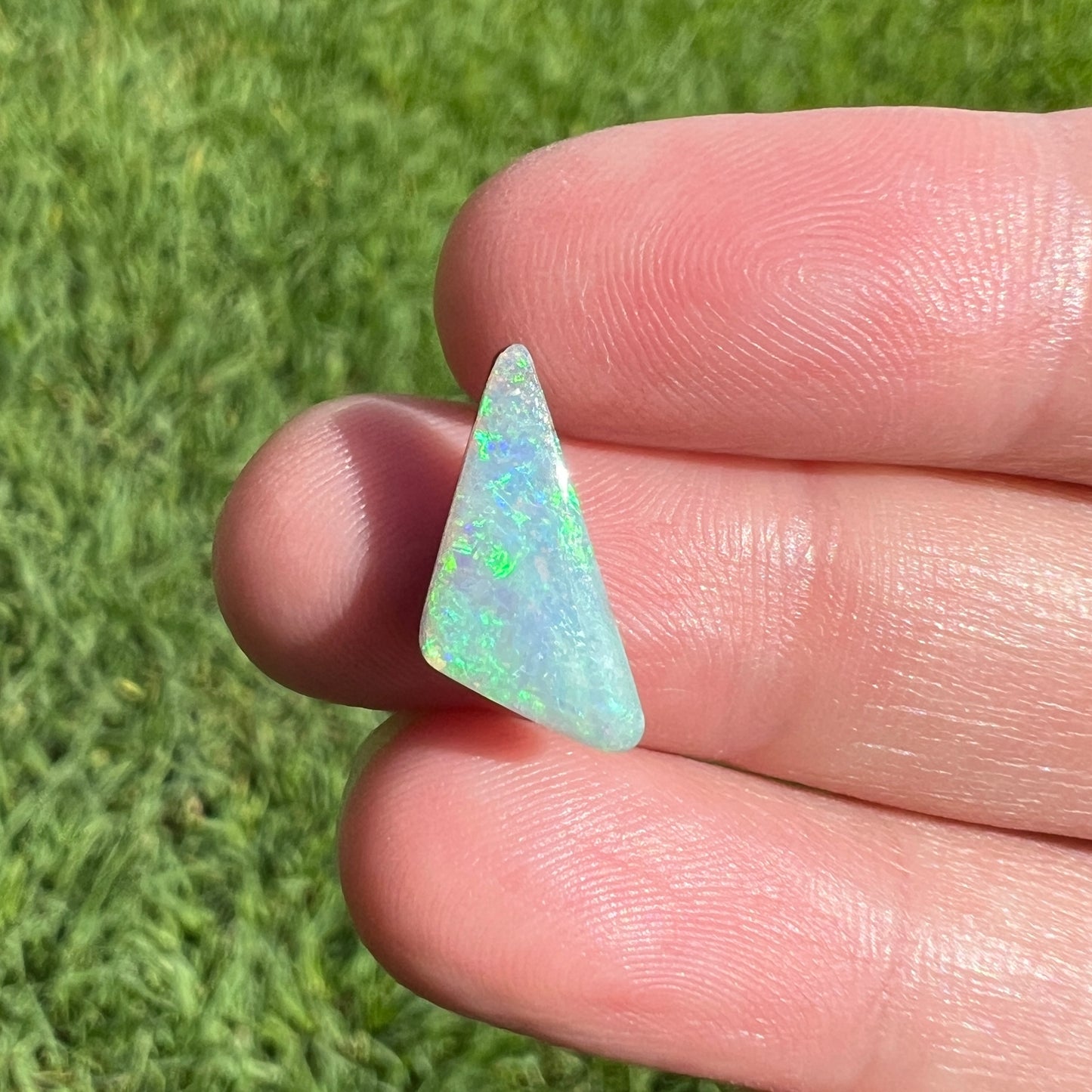 2.46 Ct small boulder opal