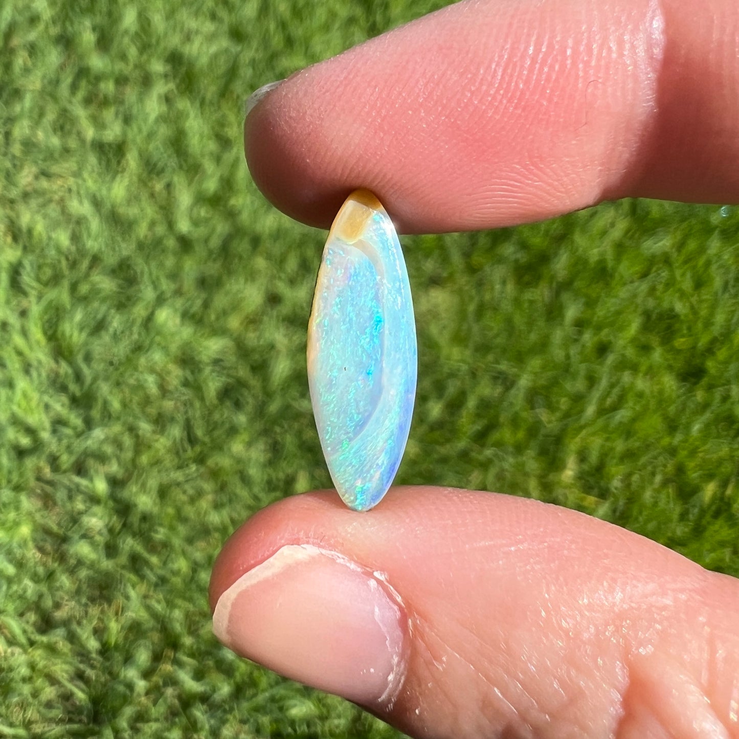 3.25 Ct small boulder opal