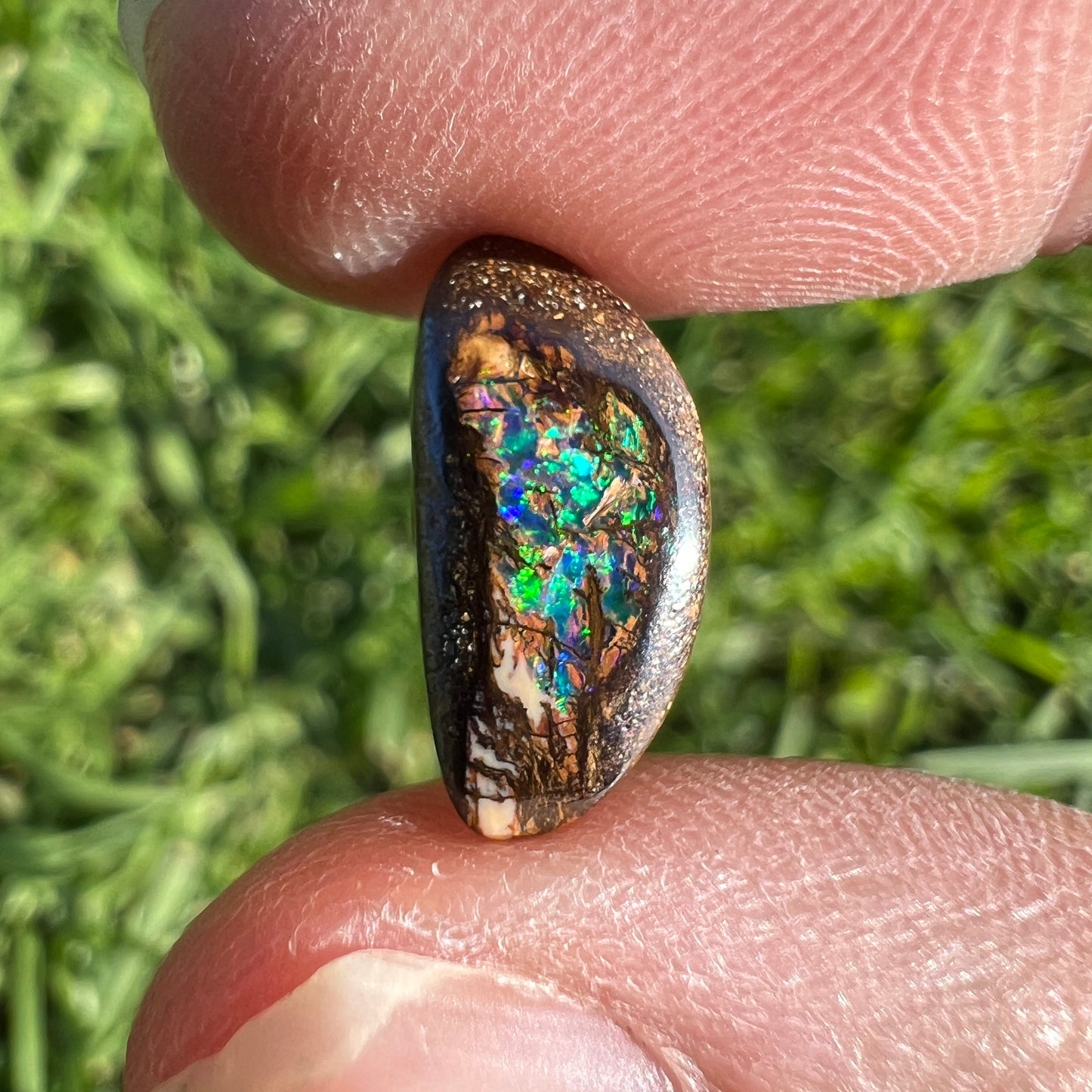 2.51 Ct small matrix boulder opal