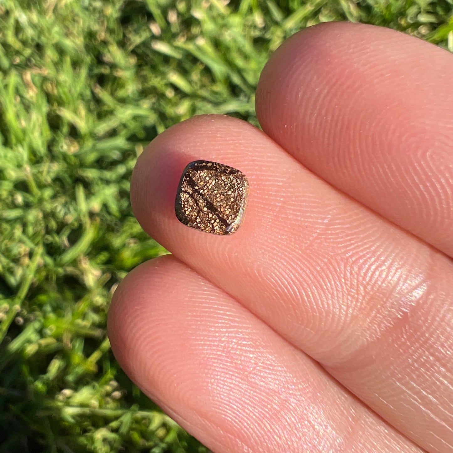 0.63 Ct extra small boulder opal