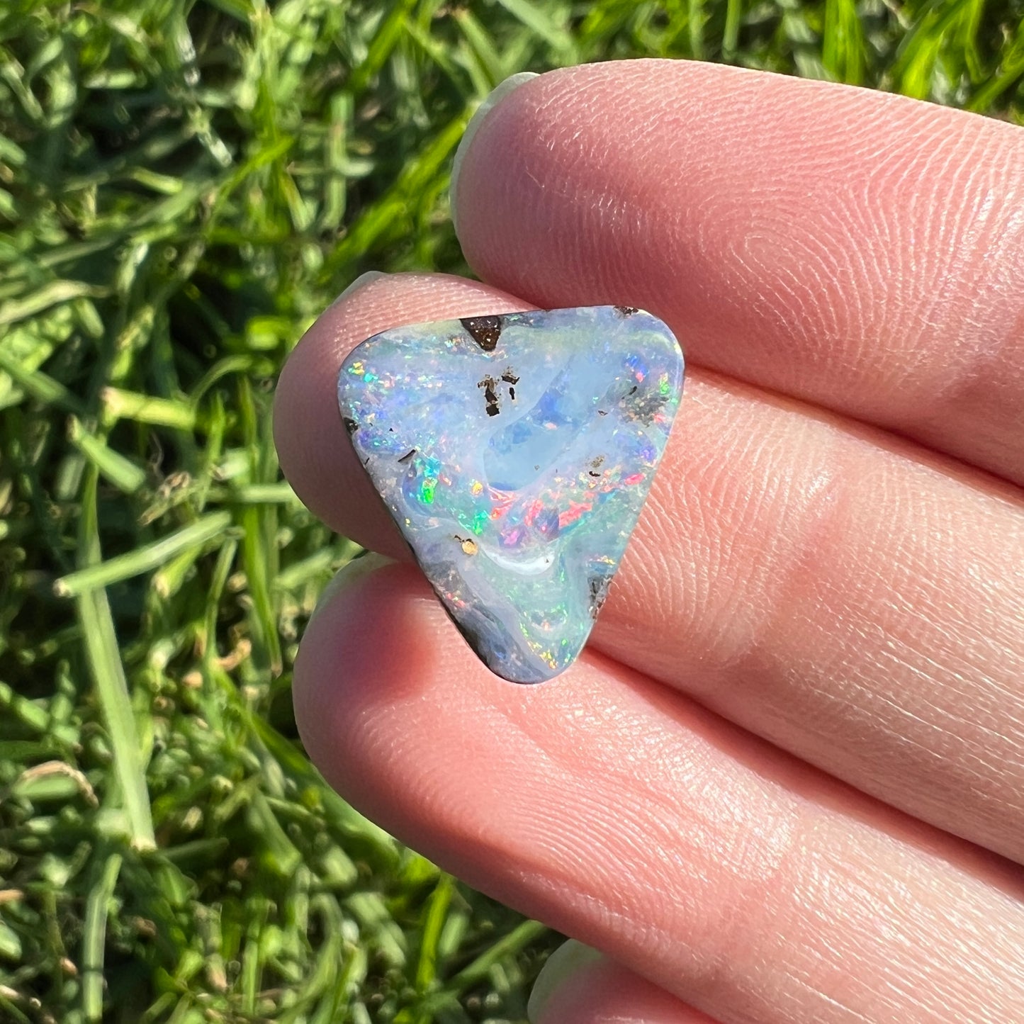 7.41 Ct small boulder opal