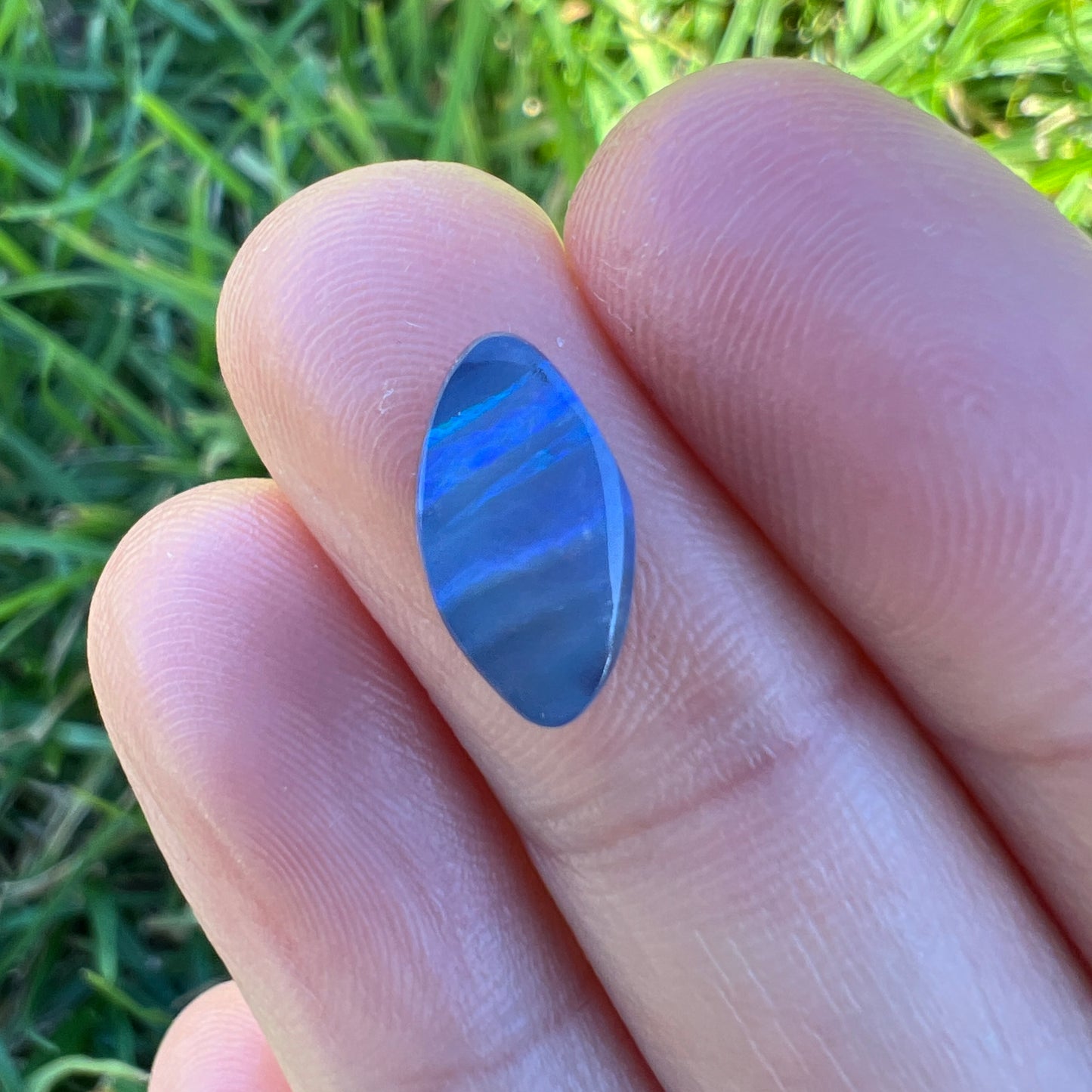 2.44 Ct small boulder opal