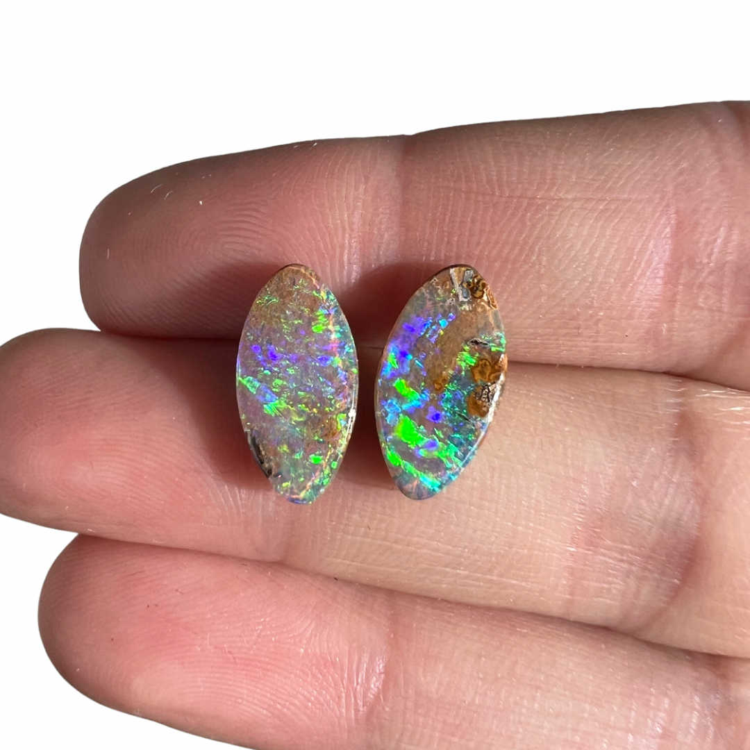 4.26 Ct small boulder opal pair