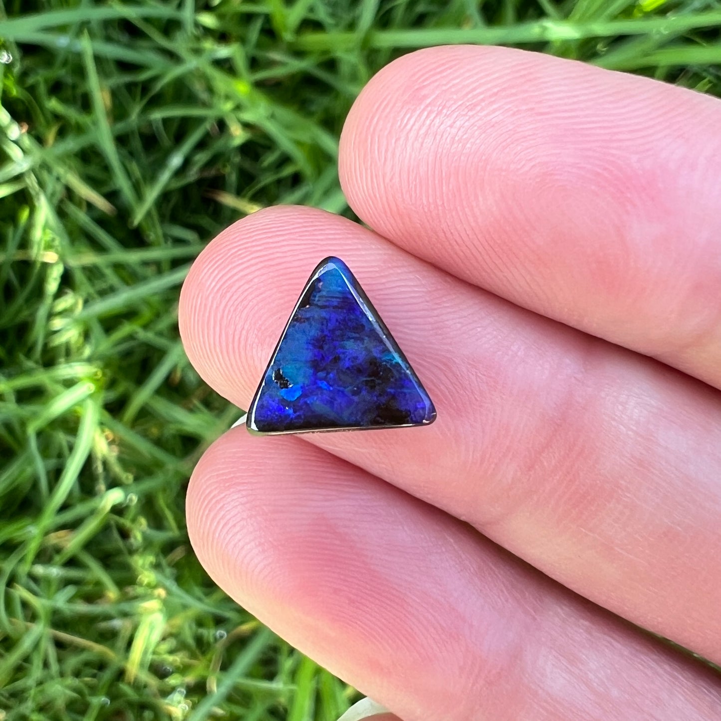 2.28 Ct small boulder opal