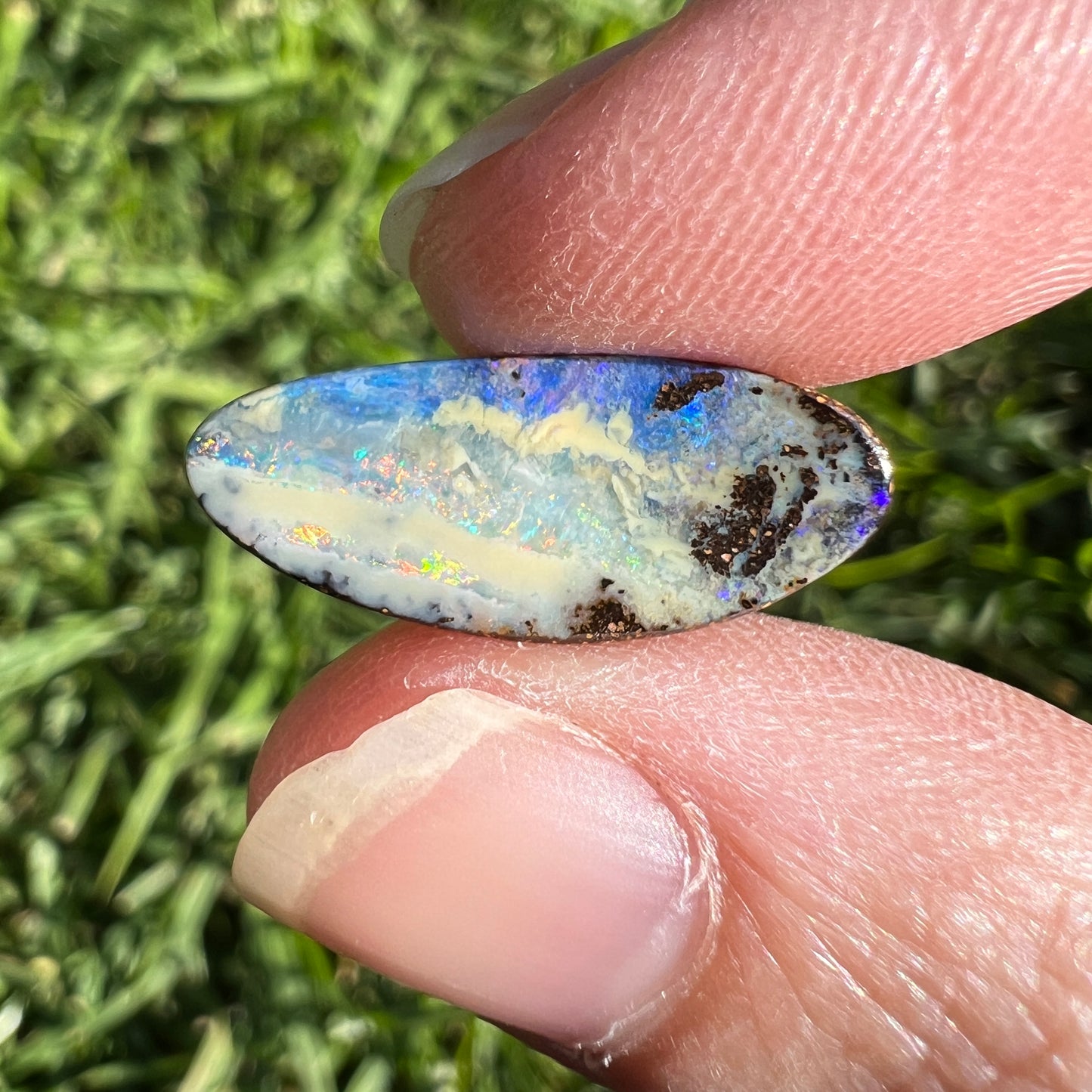 4.22 Ct small boulder opal