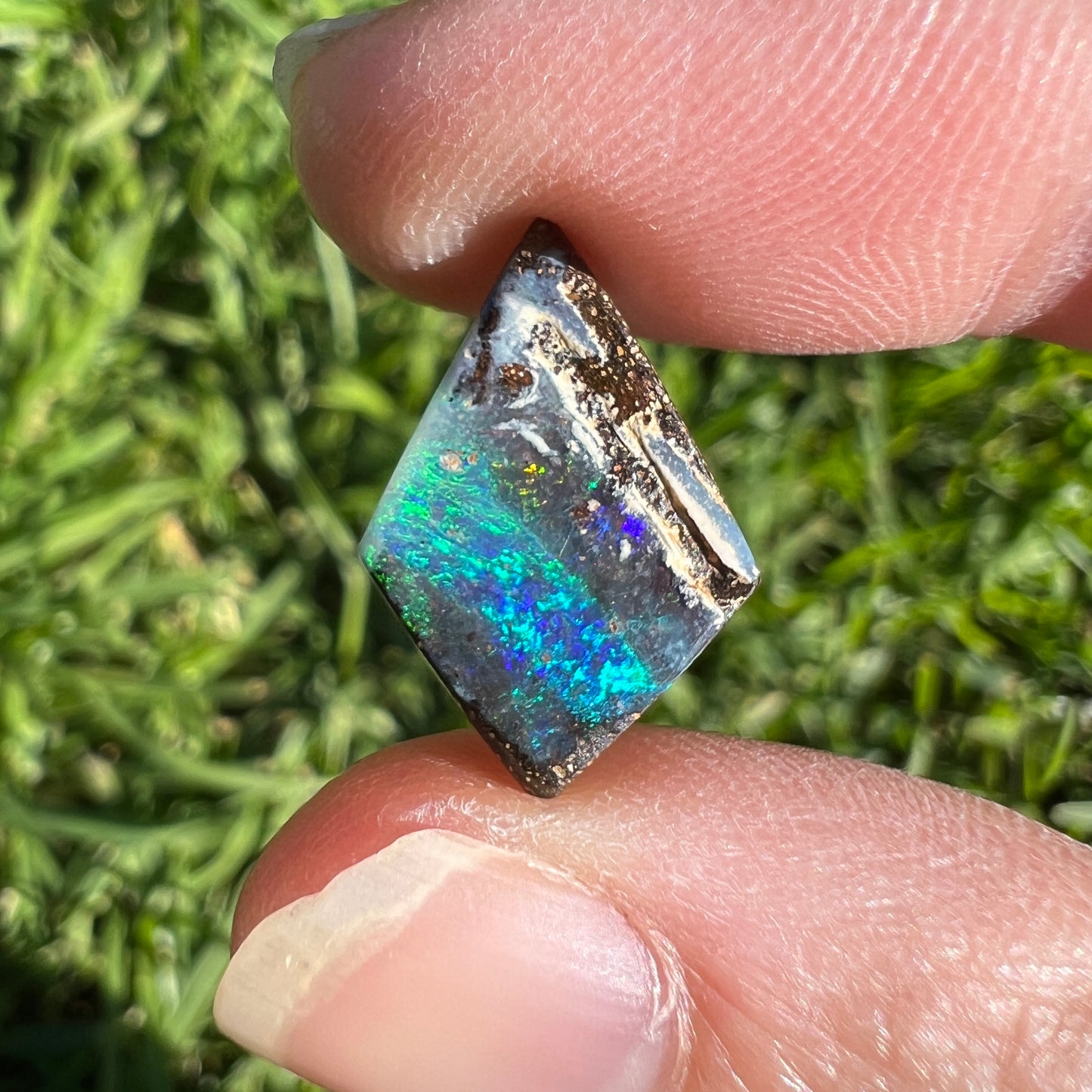5.36 Ct small boulder opal