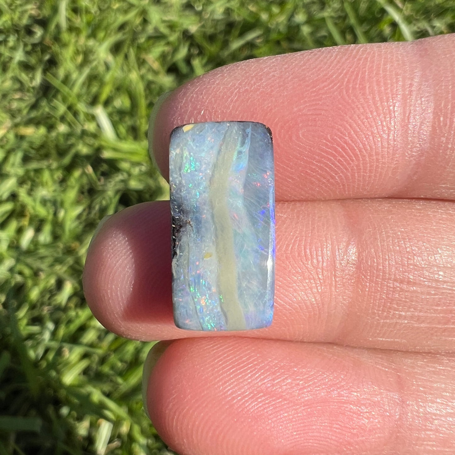 5.57 Ct rectangle boulder opal