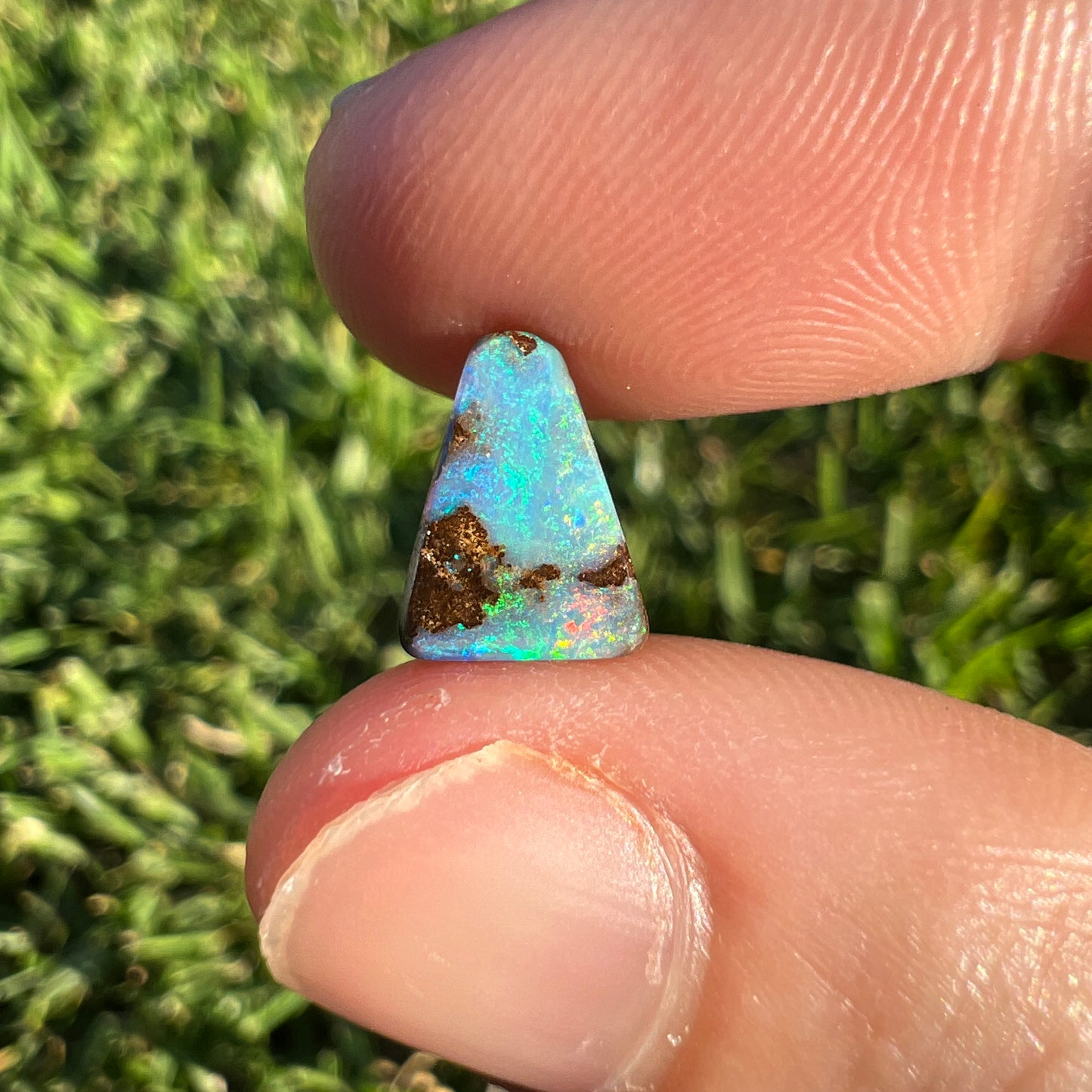 1.87 Ct small boulder opal