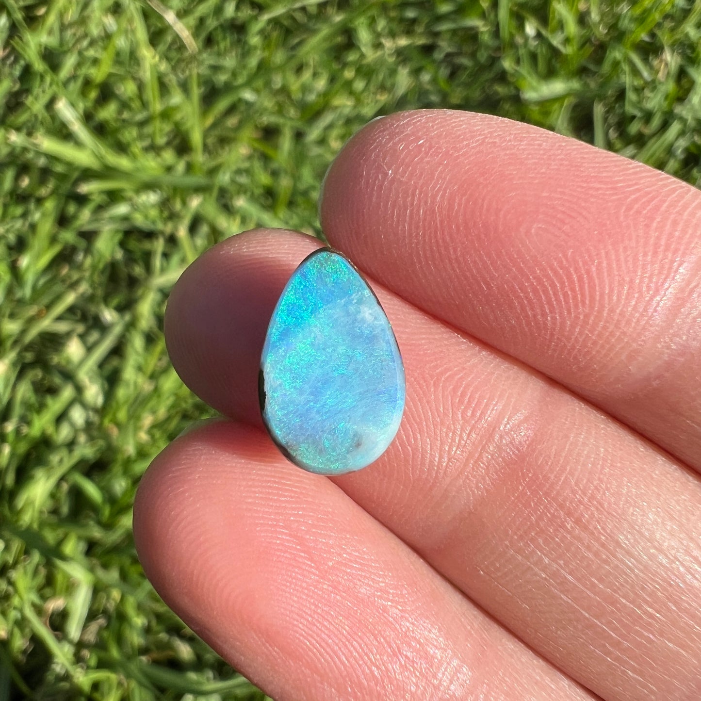 3.43 Ct small boulder opal