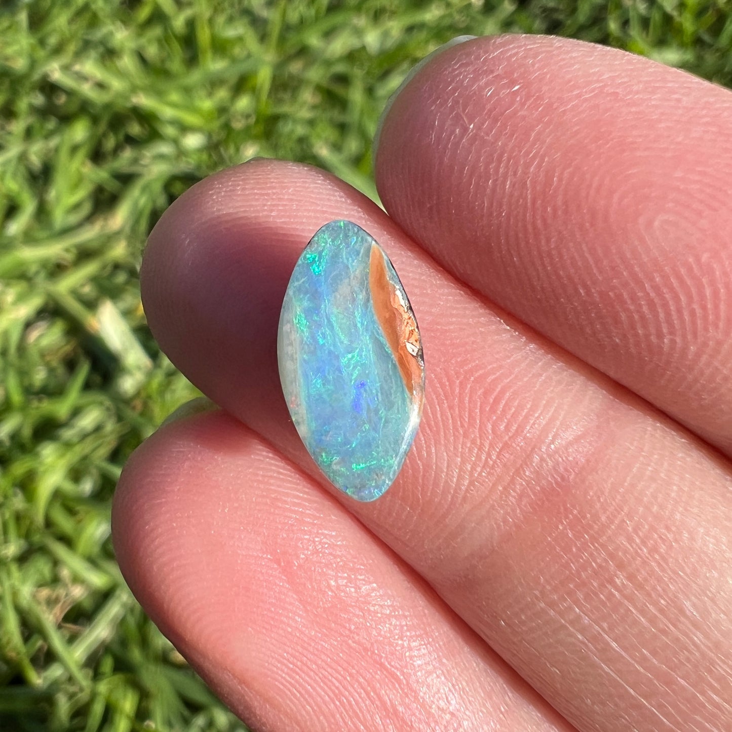 1.51 Ct small boulder opal