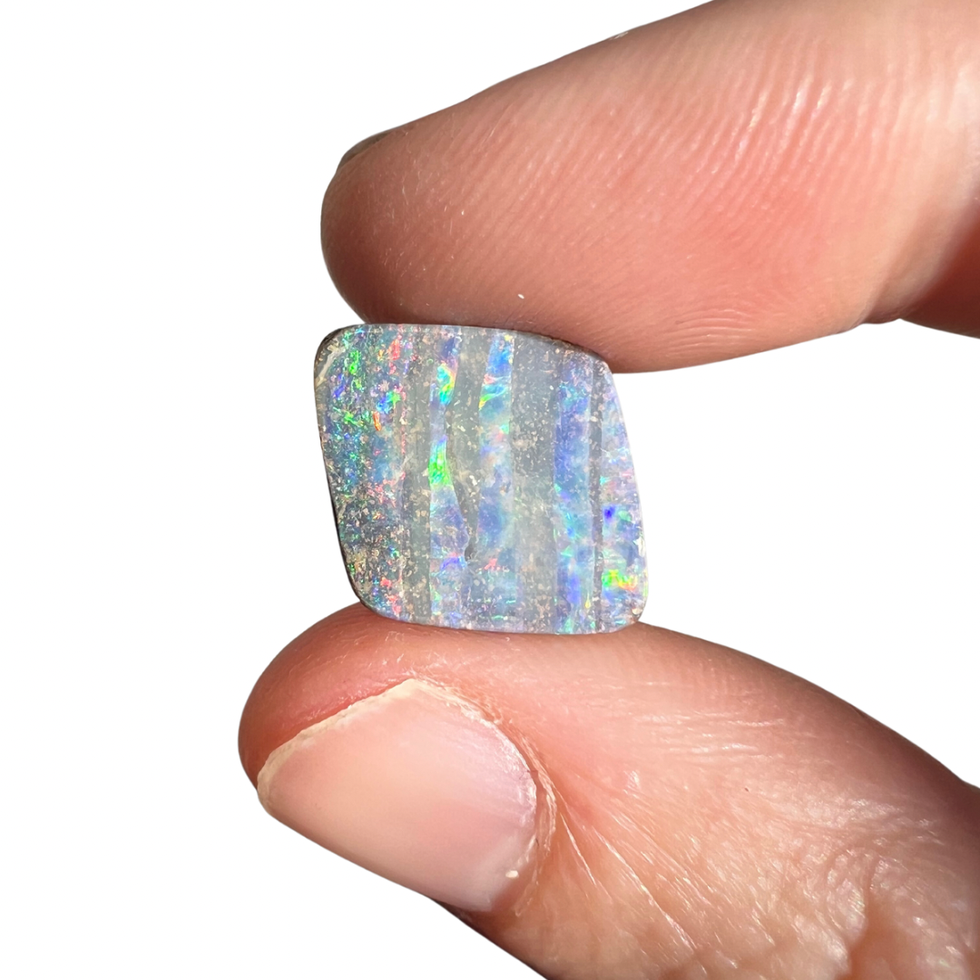 4.61 Ct rainbow stripe boulder opal