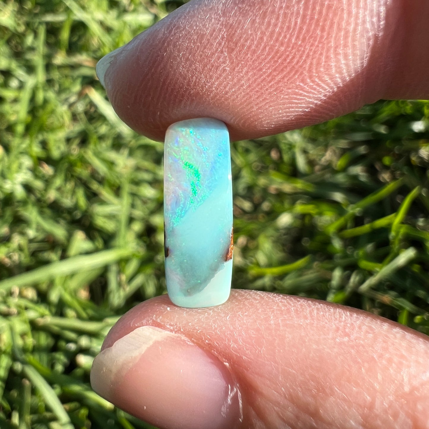 2.84 Ct small boulder opal