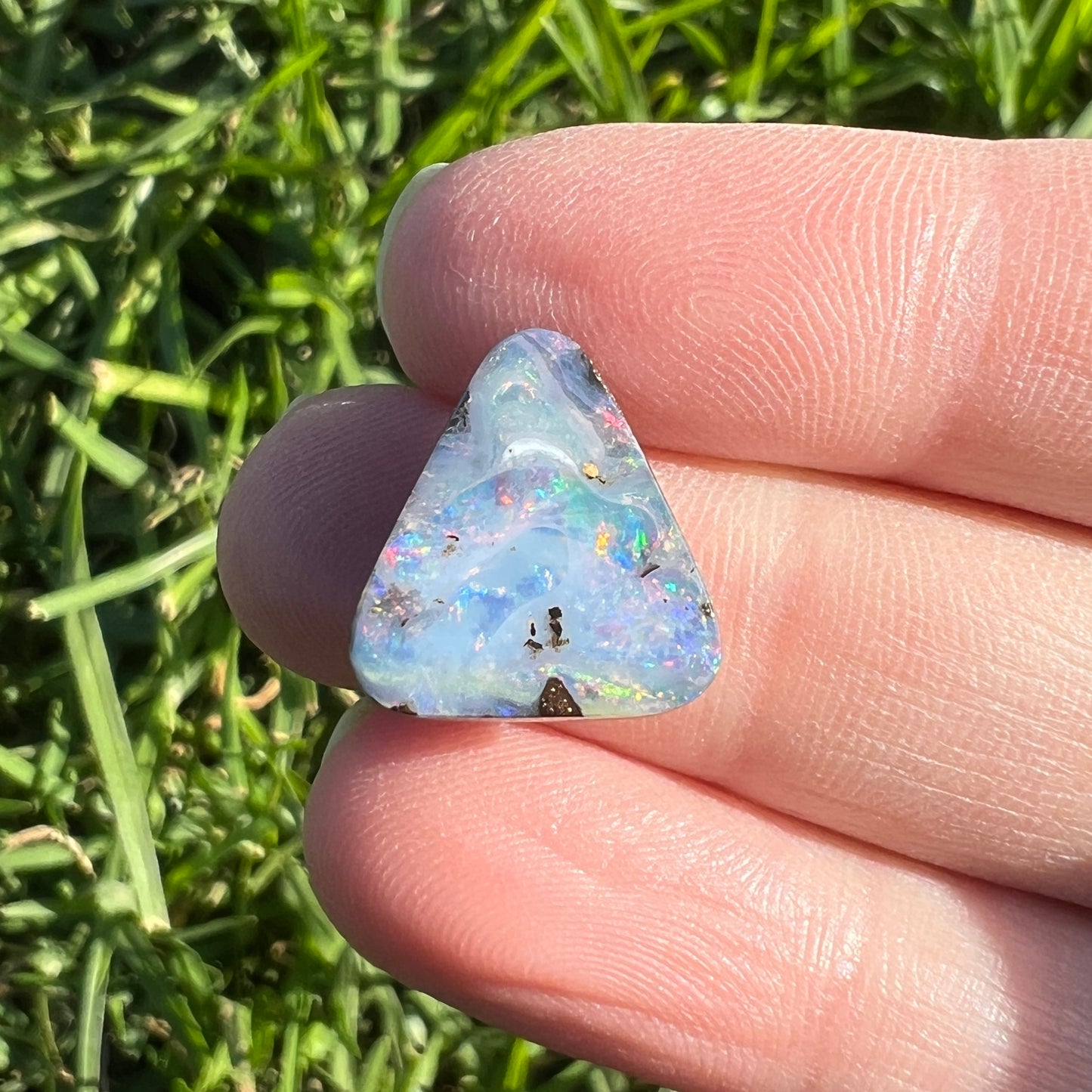 7.41 Ct small boulder opal