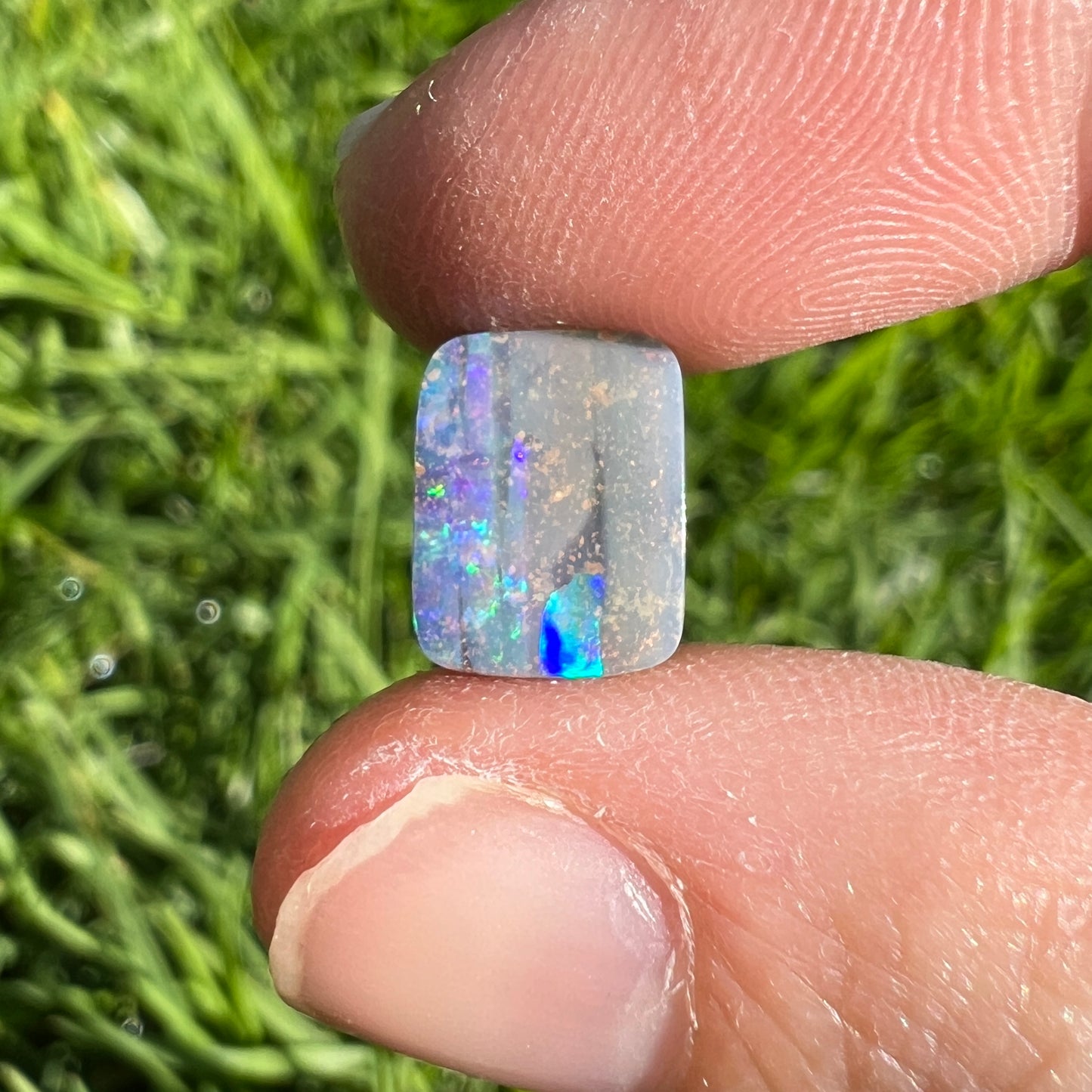 3.03 Ct small boulder opal