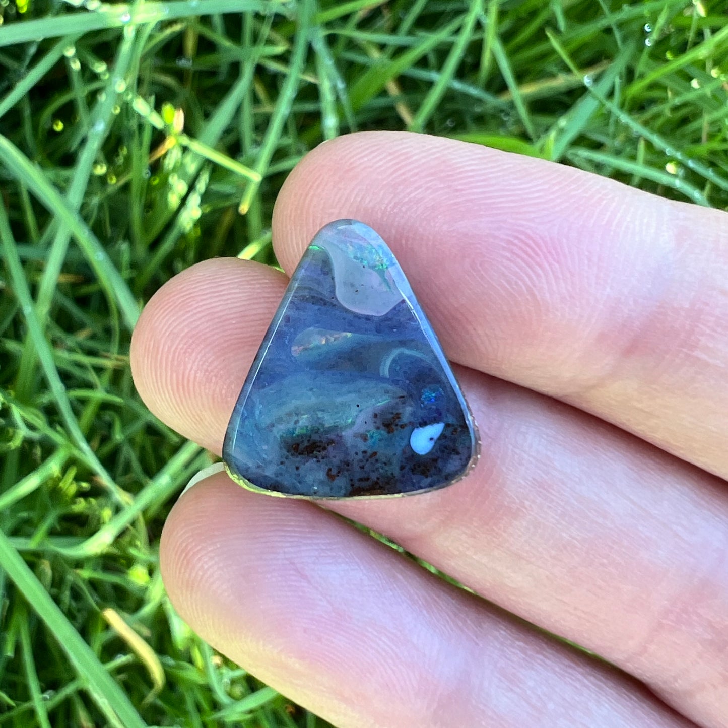 8.17 Ct triangle boulder opal