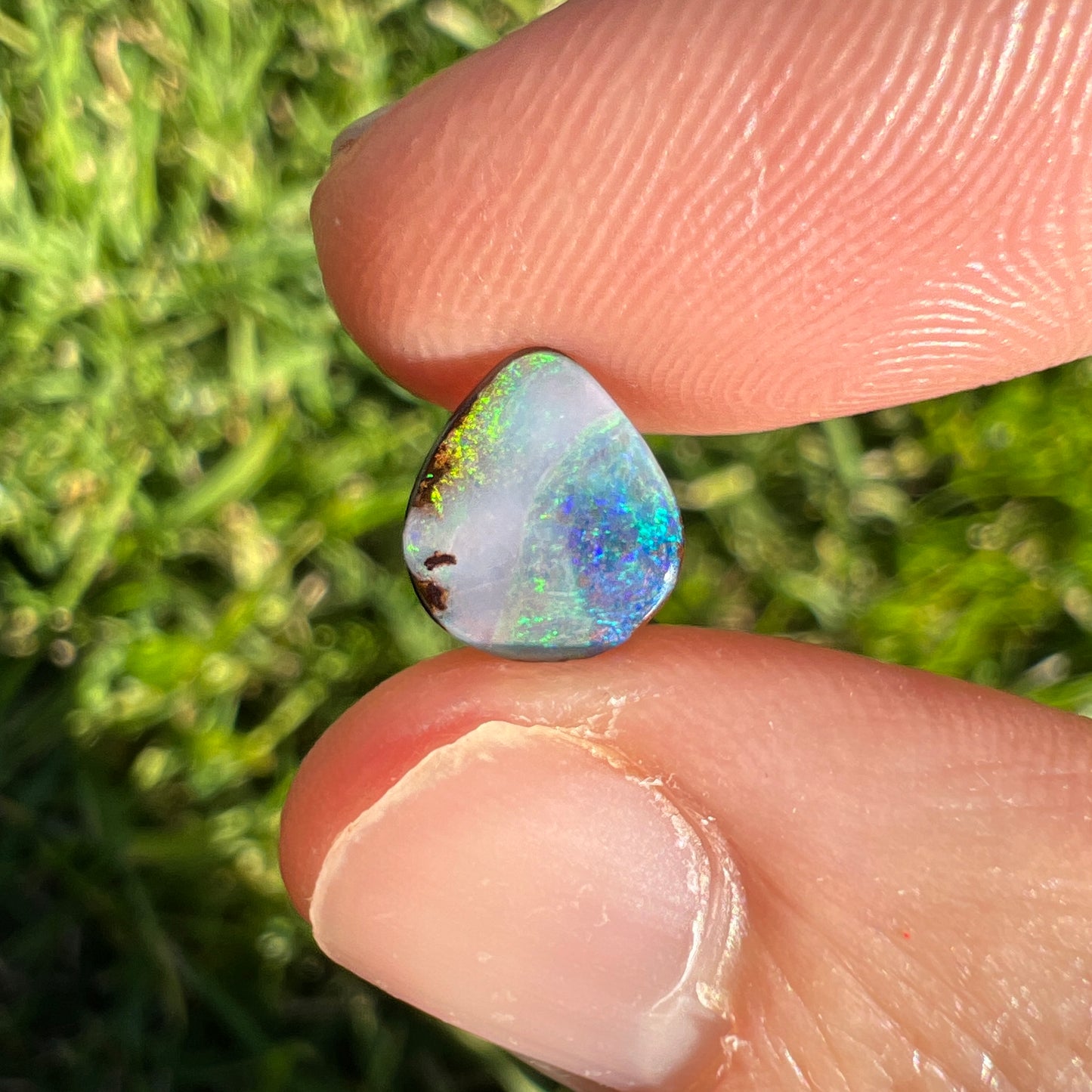 1.31 Ct small boulder opal