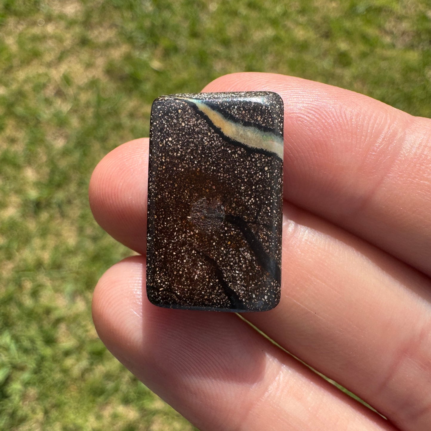 21.38 Ct large rectangle boulder opal