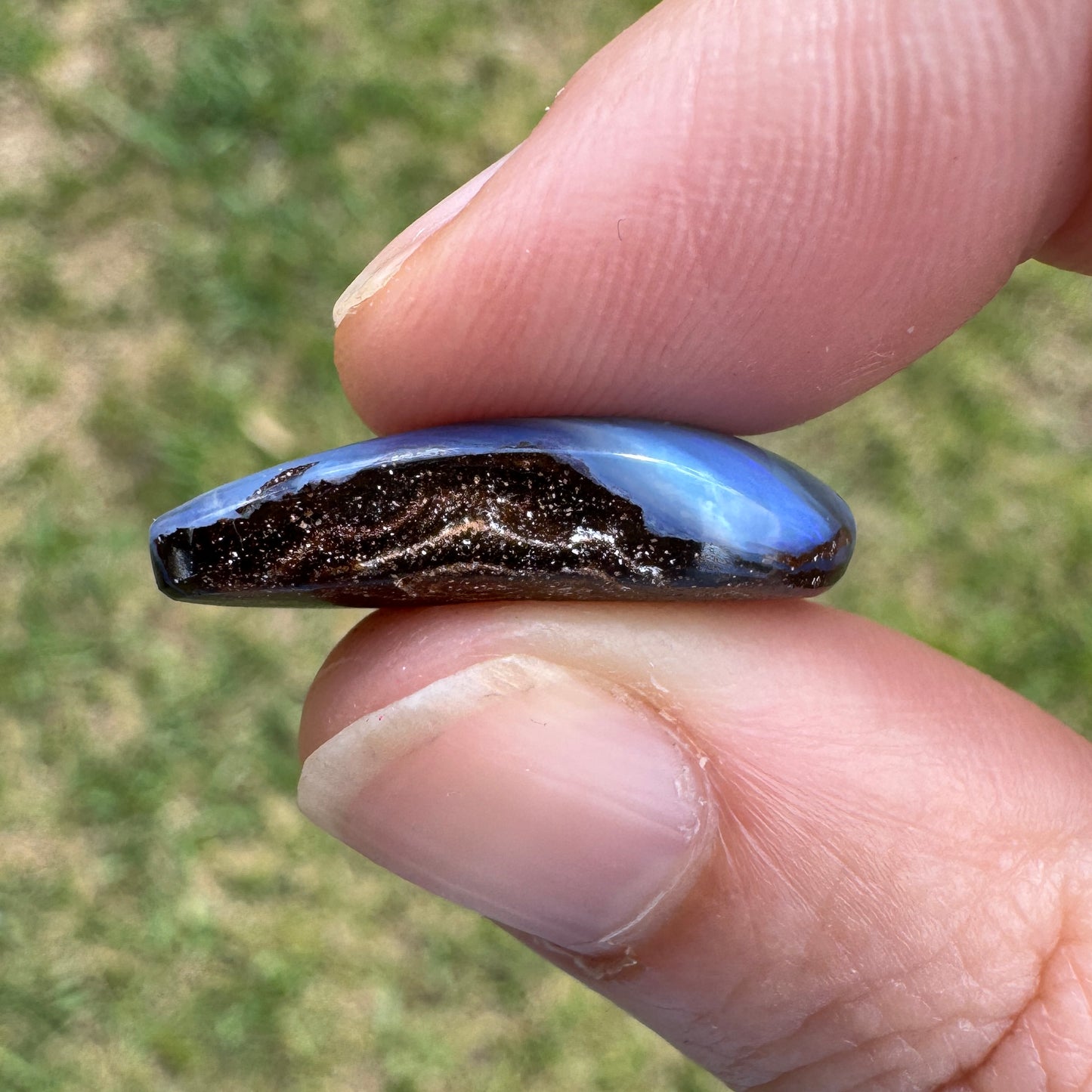12.73 Ct blue boulder opal