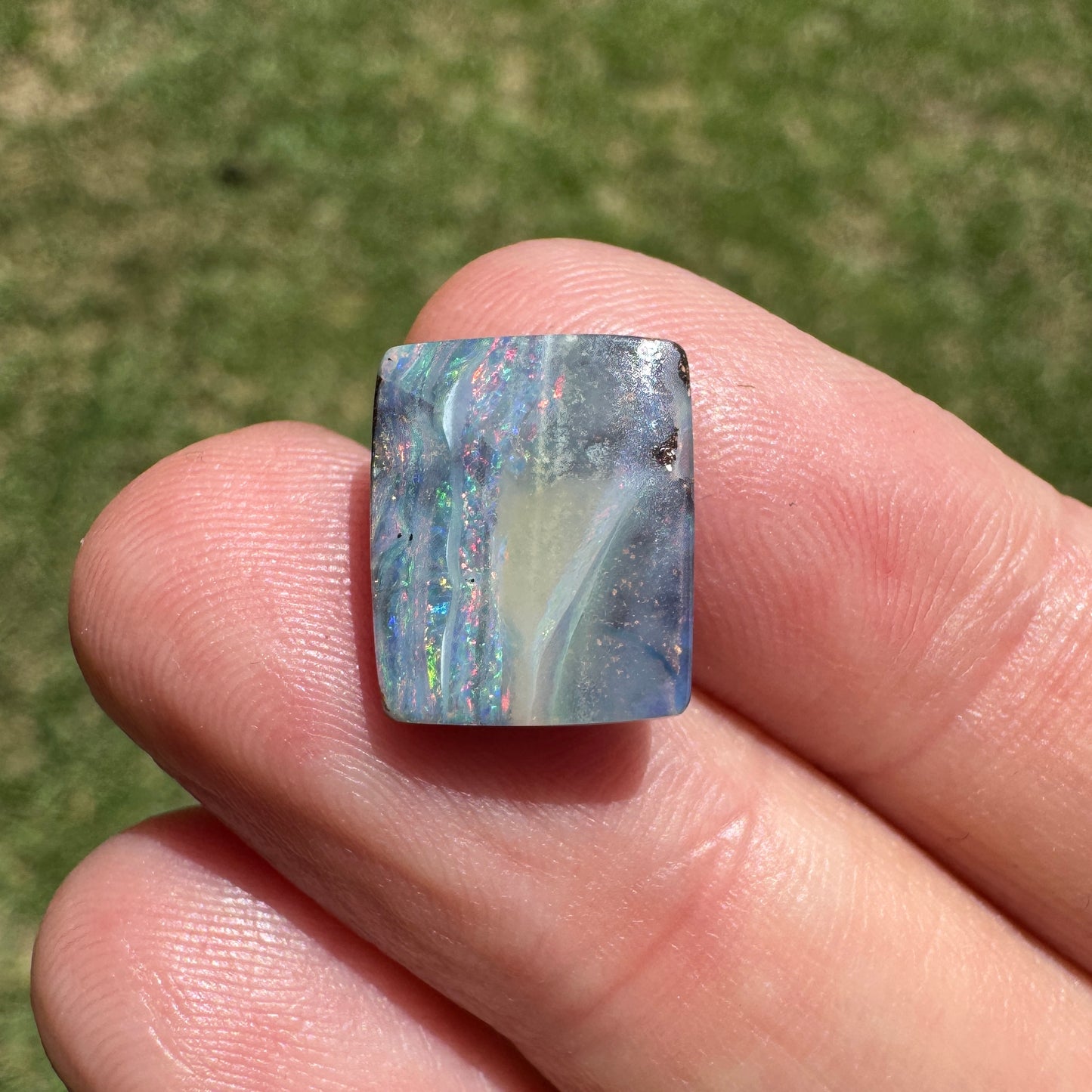 4.97 Ct small boulder opal