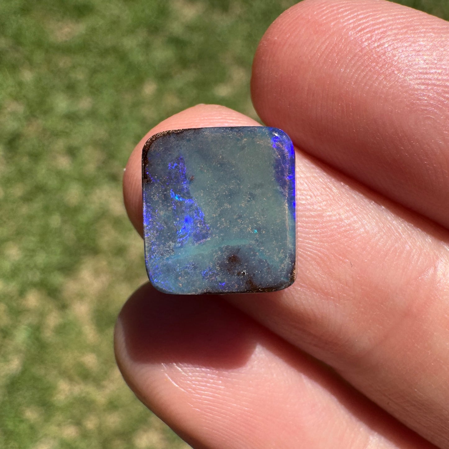4.70 Ct small boulder opal - Broken River Mining
