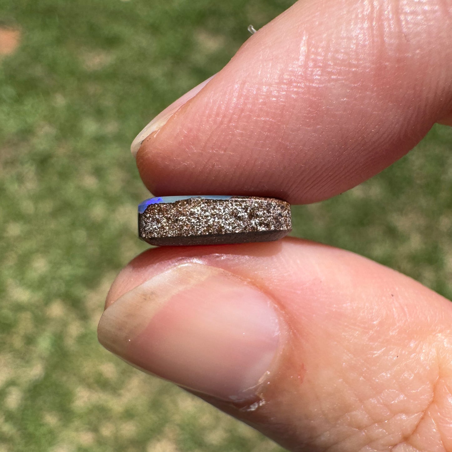 4.70 Ct small boulder opal - Broken River Mining