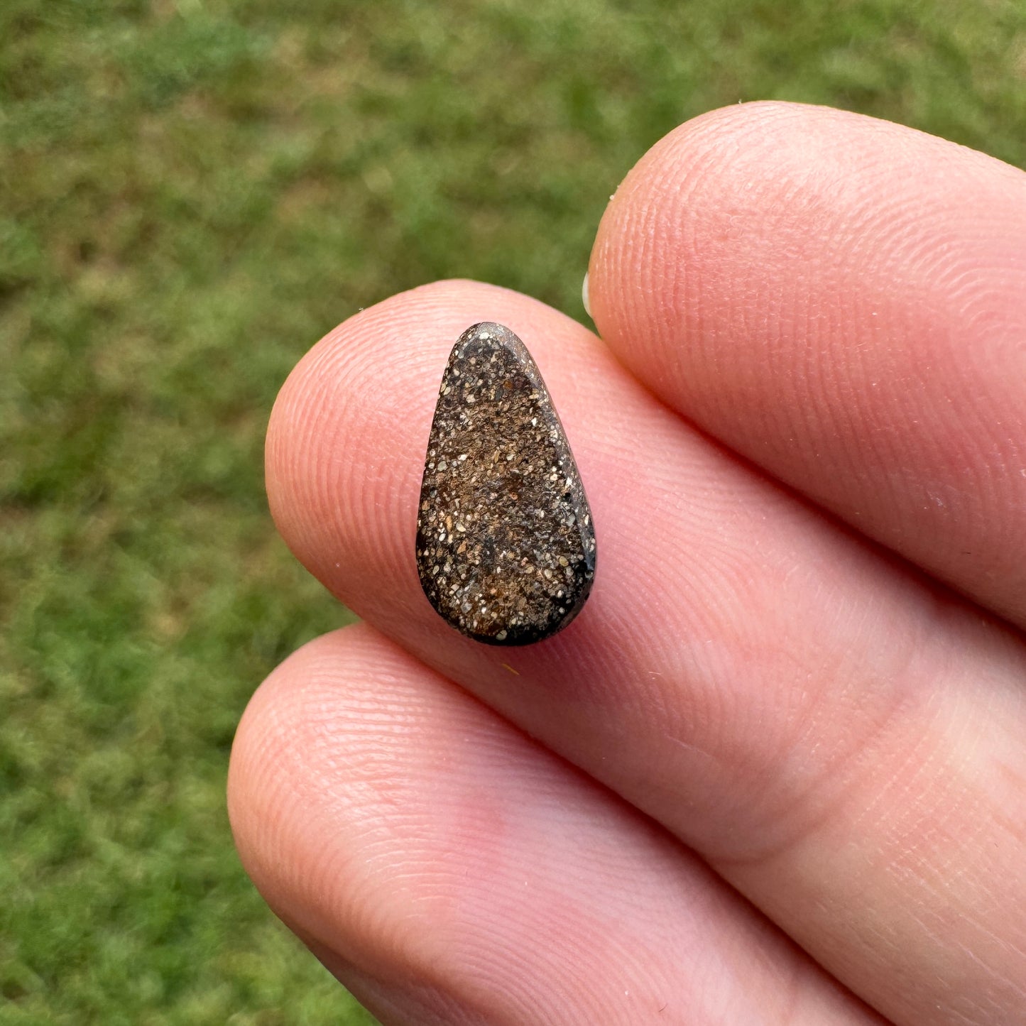 1.04 Ct small boulder opal