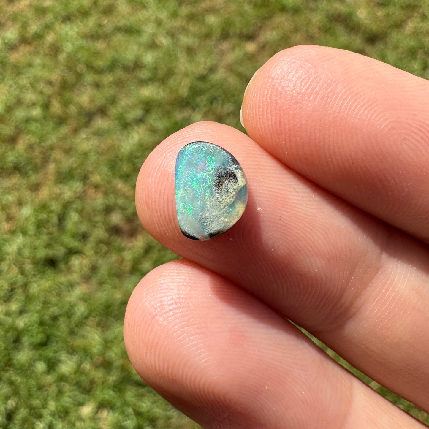 1.25 Ct small boulder opal