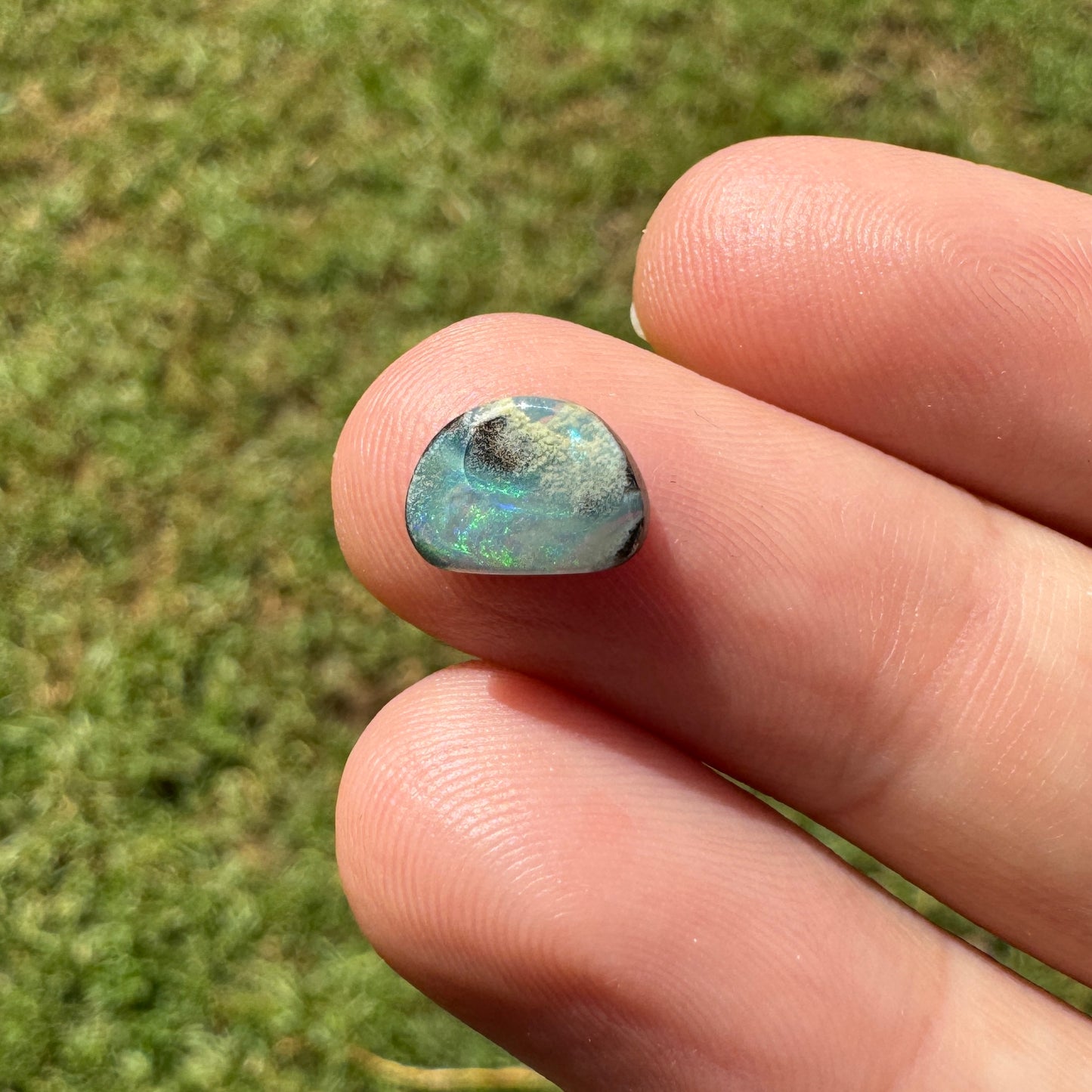 1.25 Ct small boulder opal