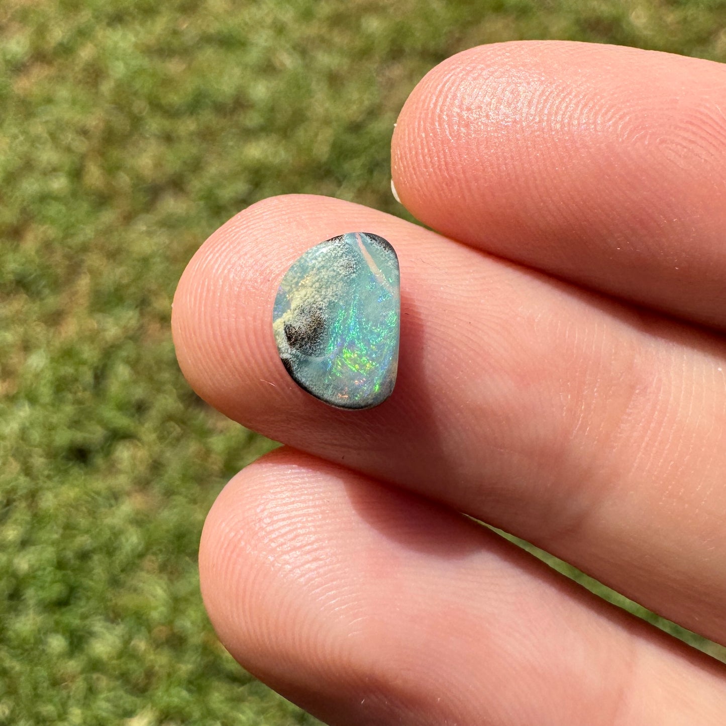 1.25 Ct small boulder opal