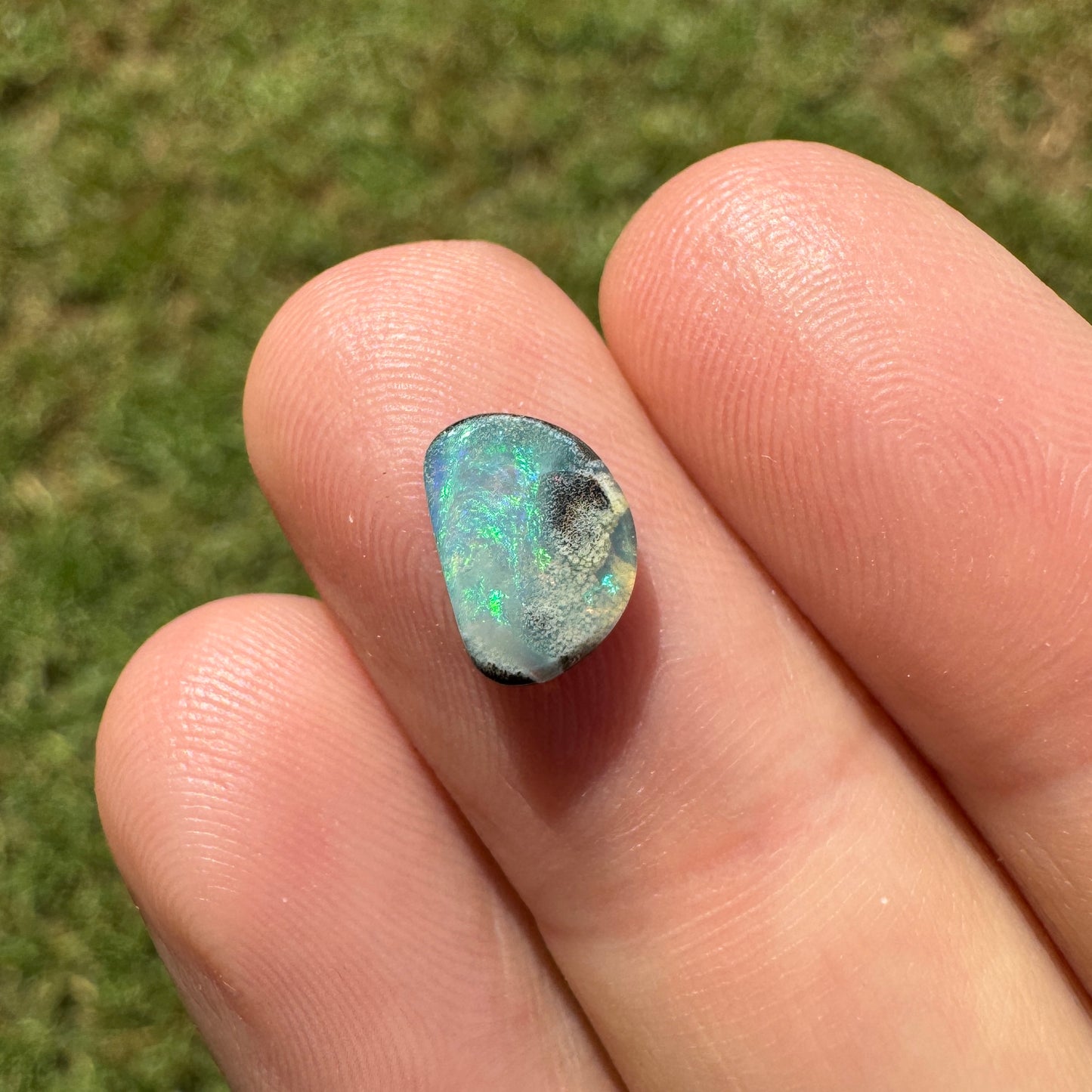1.25 Ct small boulder opal