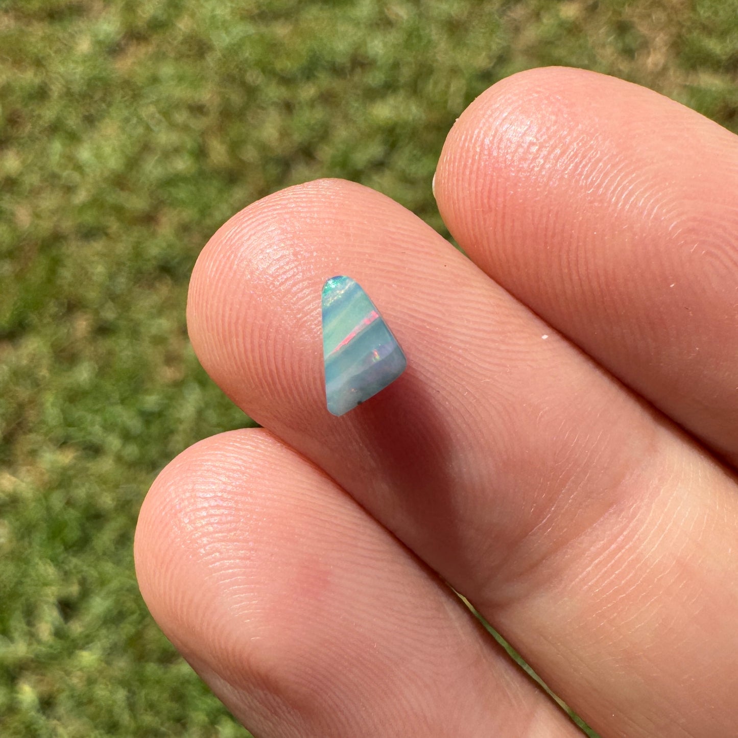 0.37 Ct extra small boulder opal