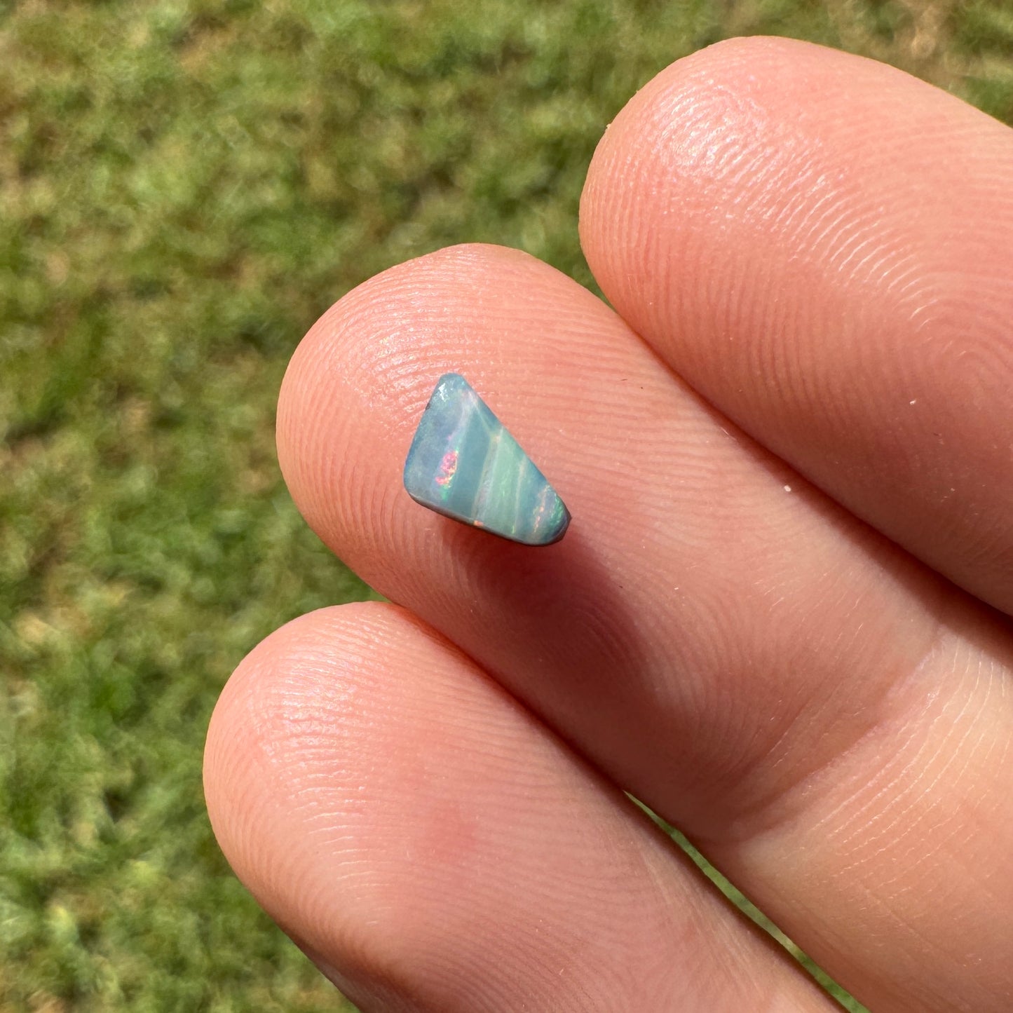 0.37 Ct extra small boulder opal