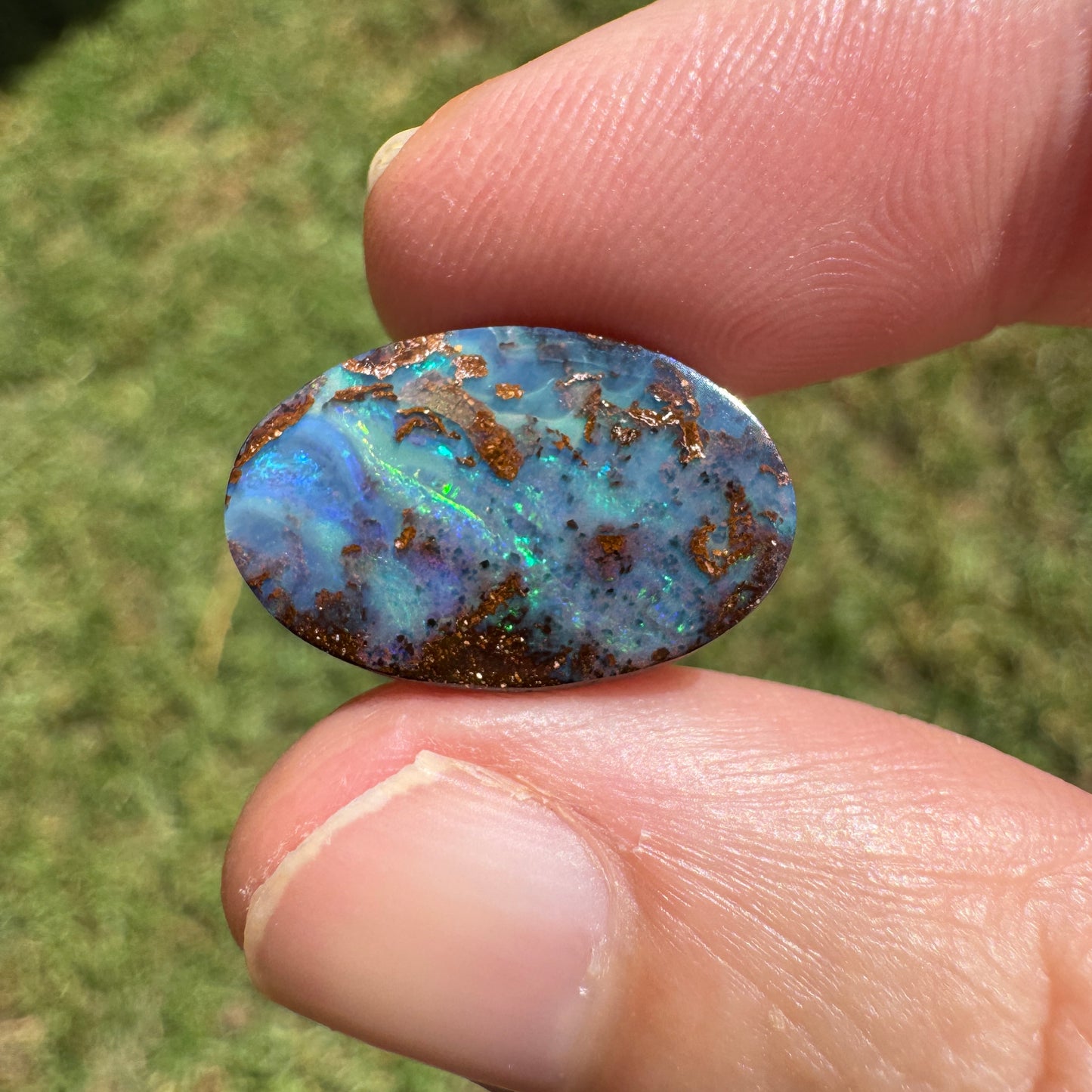 6.83 Ct small boulder opal