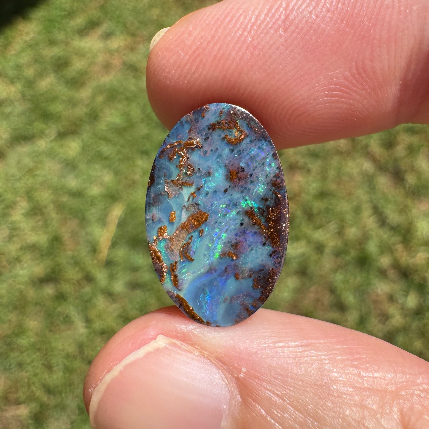6.83 Ct small boulder opal