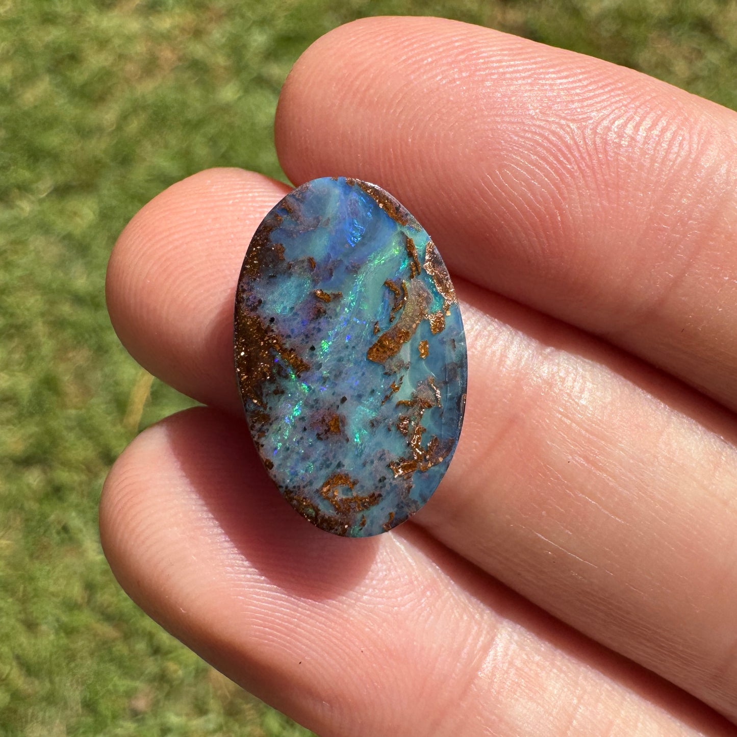 6.83 Ct small boulder opal