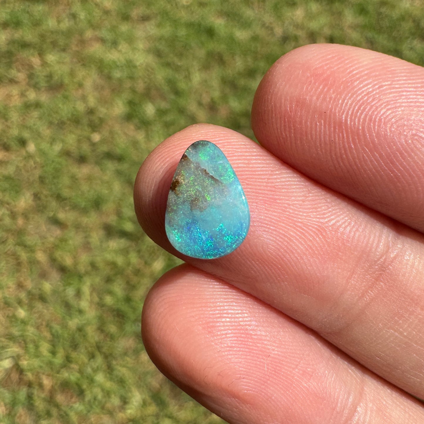 1.85 Ct small boulder opal