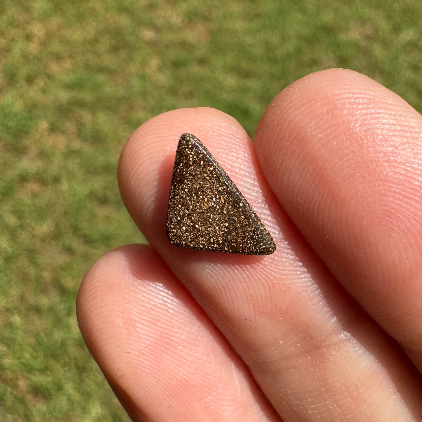 1.32 Ct small boulder opal