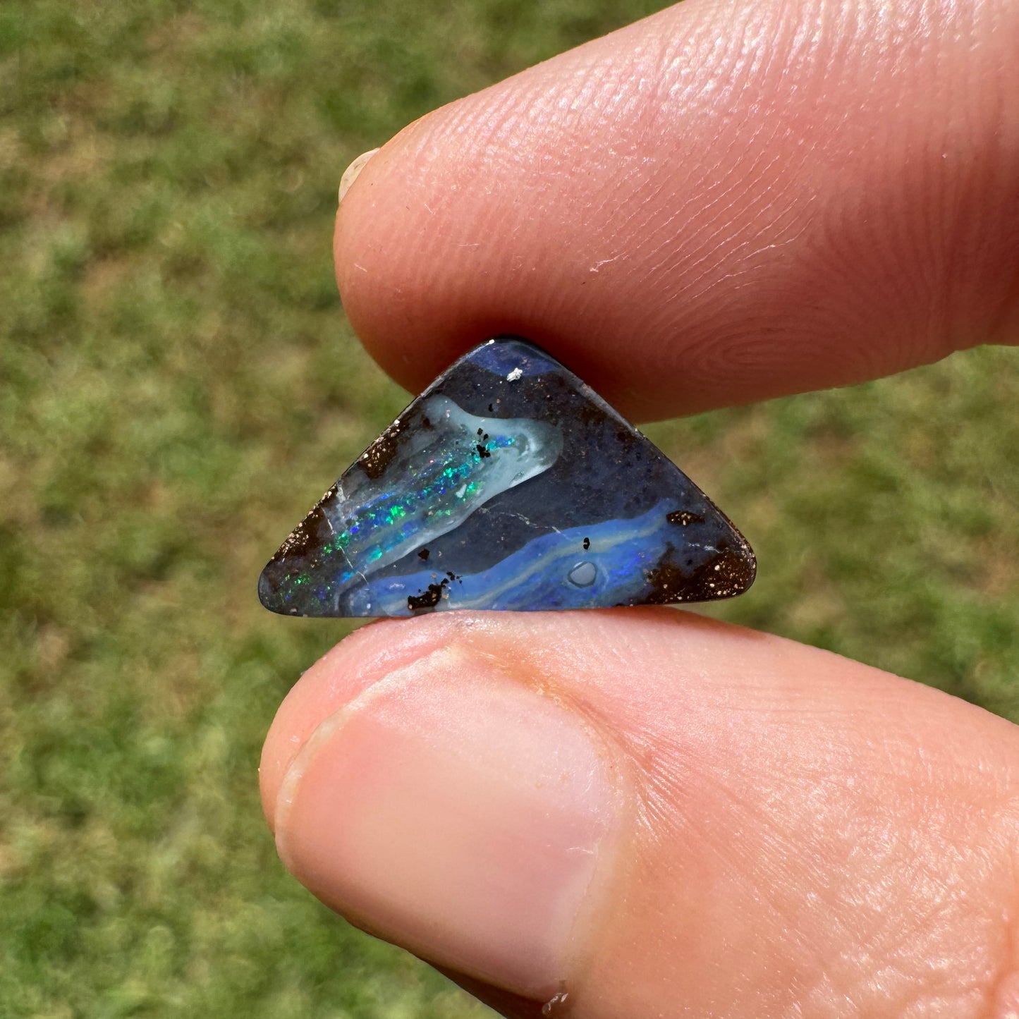 3.99 Ct small boulder opal