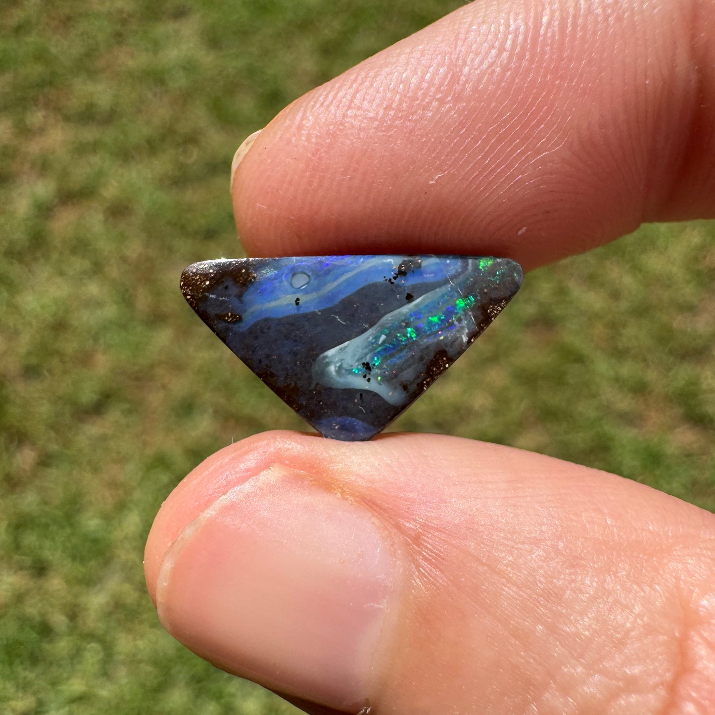 3.99 Ct small boulder opal