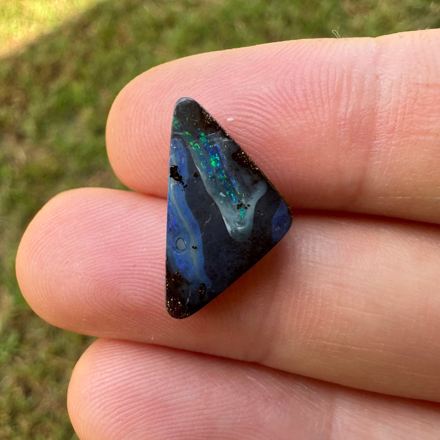 3.99 Ct small boulder opal