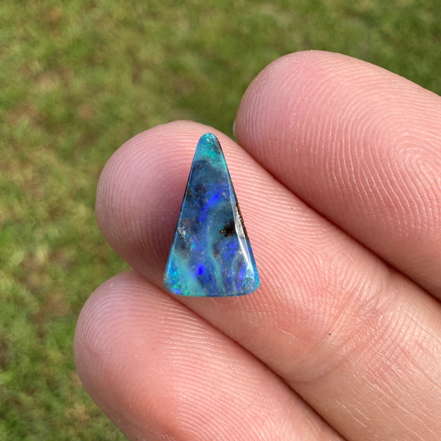 1.35 Ct small boulder opal