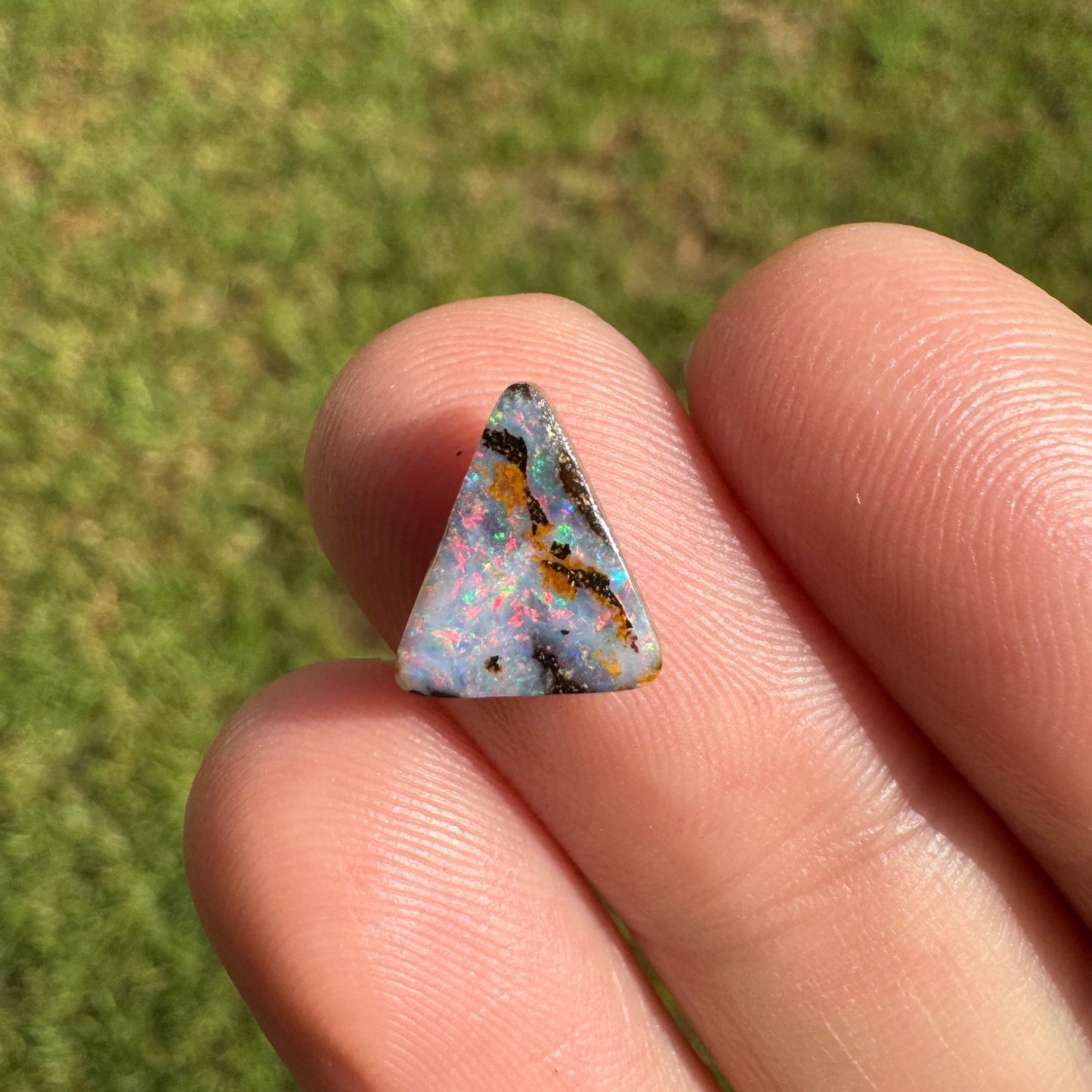 1.52 Ct small boulder opal