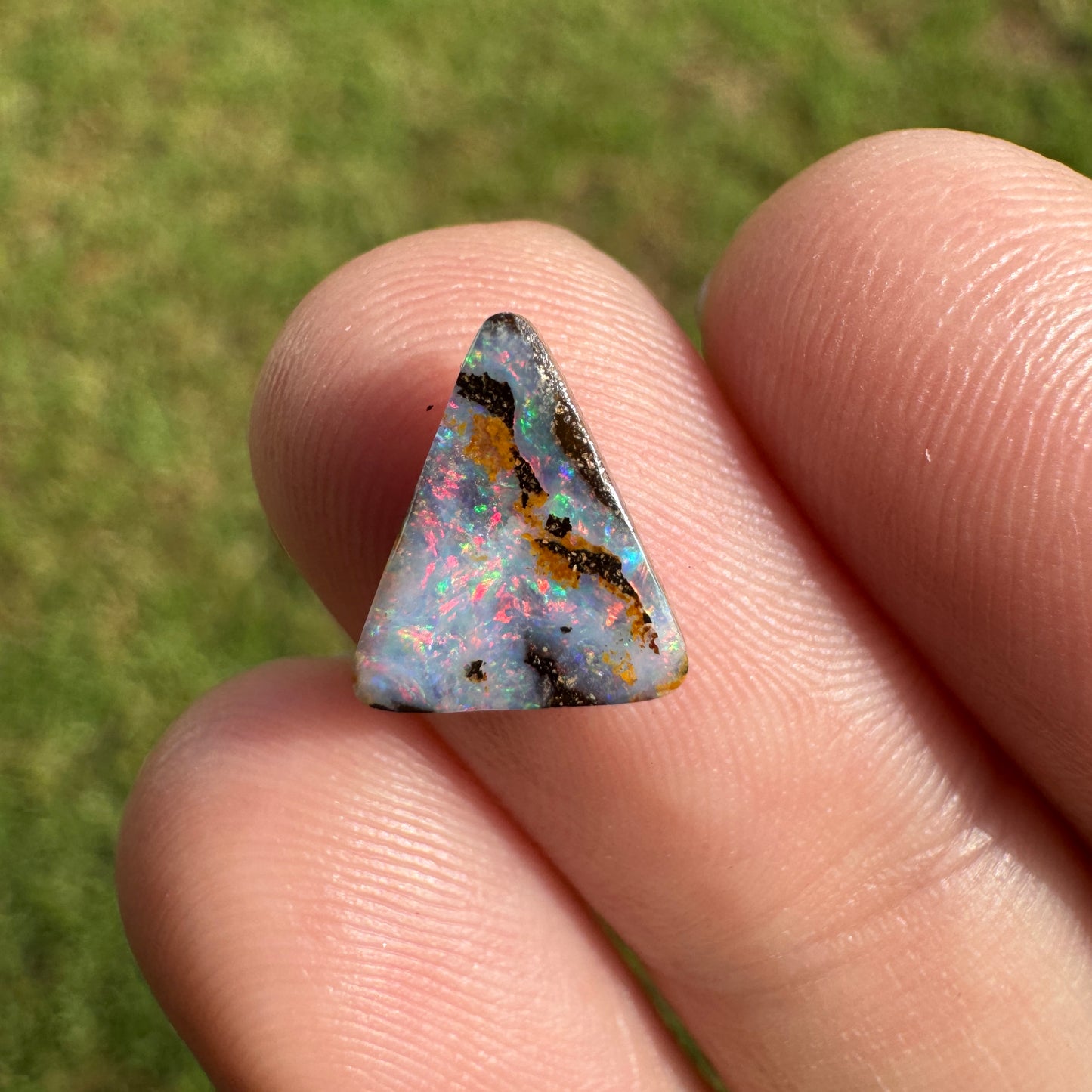 1.52 Ct small boulder opal