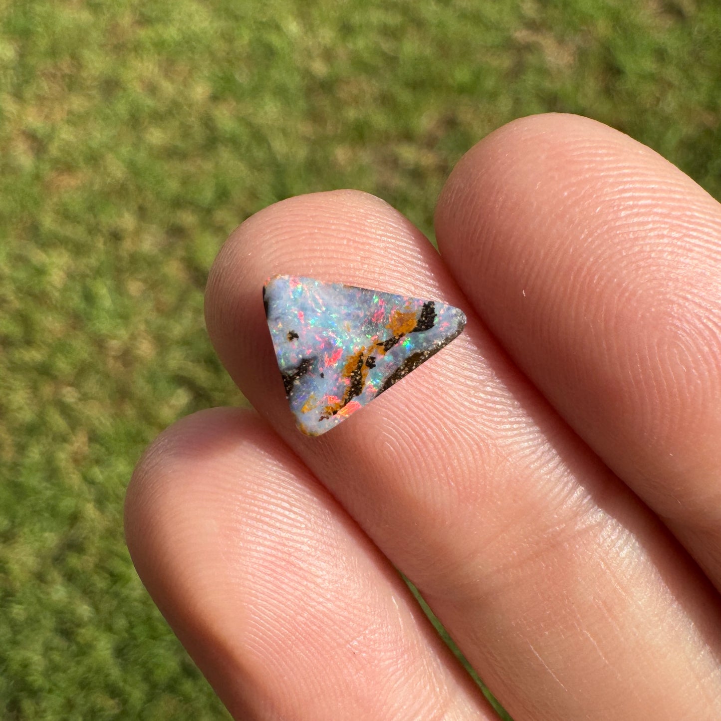 1.52 Ct small boulder opal